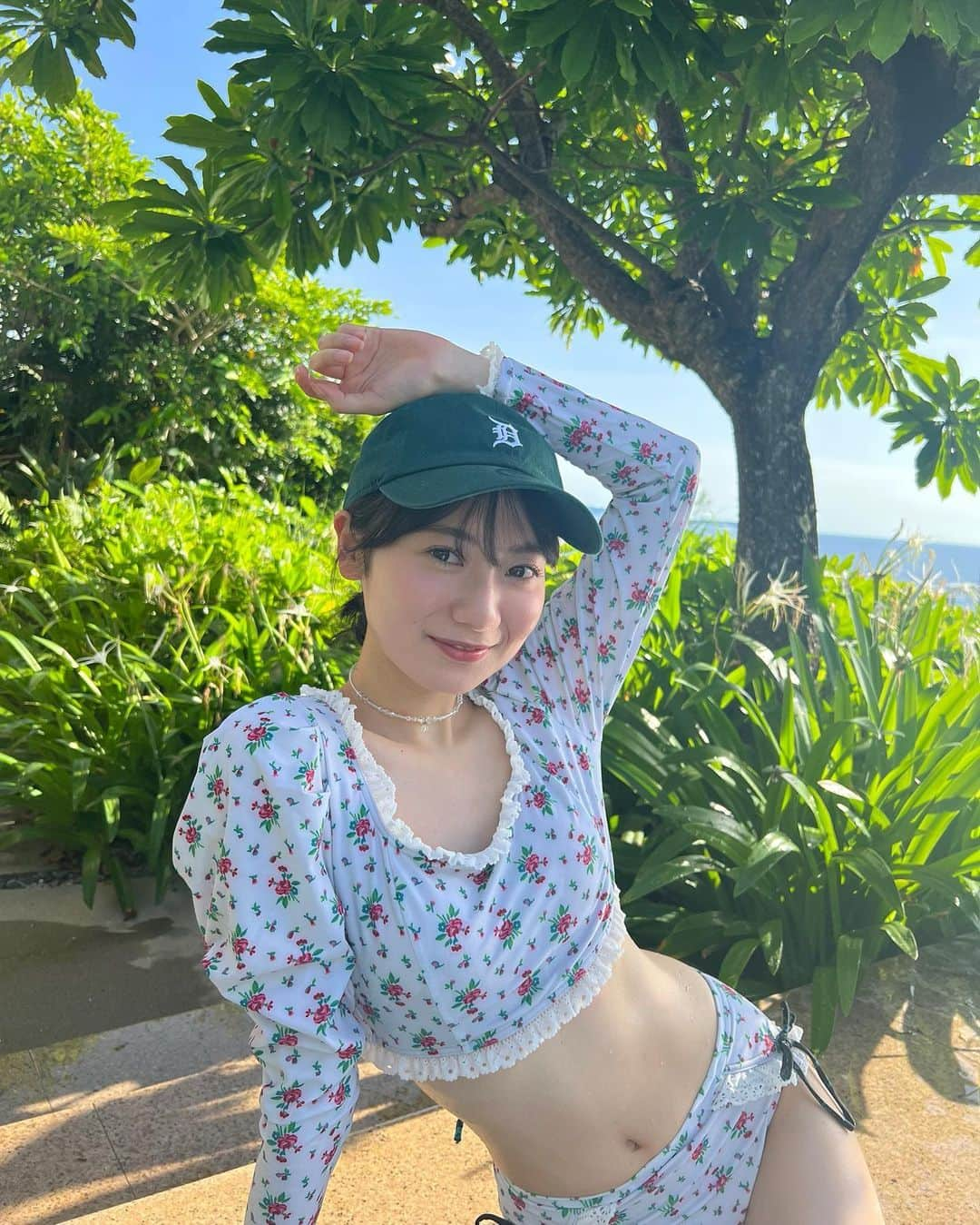 齊藤英里さんのインスタグラム写真 - (齊藤英里Instagram)「きゃー！！！！！👙🐳🏝 (初沖縄に興奮しました、載せたい写真沢山あるの、、夏休み投稿しばしお付き合い下さい🤍)  質問の多かった水着タグ付けしてます！ 超かわいいよね〜この日のために選ぶのが楽しかったなあ😌  #沖縄旅行 #夏休み #ブセナテラス #プール」7月14日 20時24分 - erisaito.official