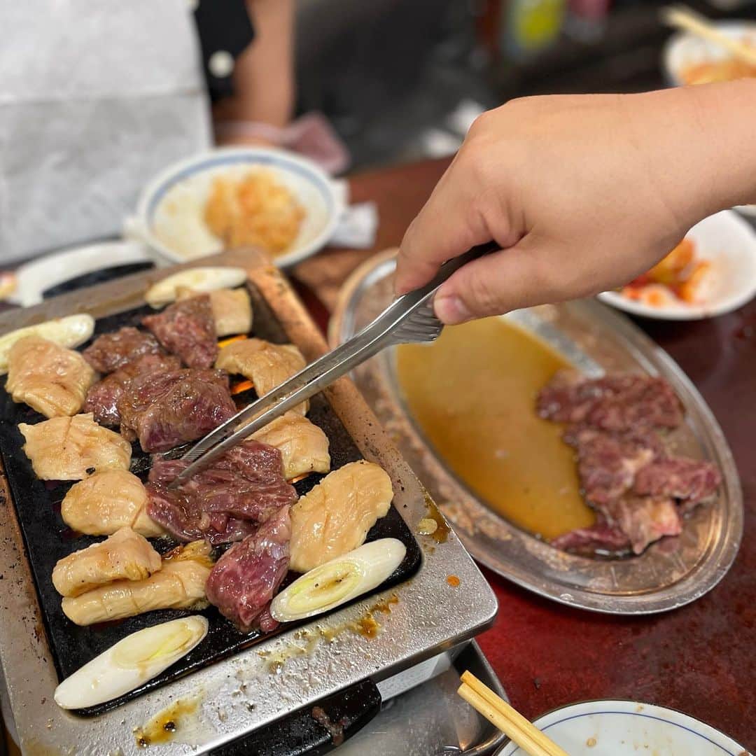 田中律子さんのインスタグラム写真 - (田中律子Instagram)「肉山の光山さん　@nikuyama29 に誘っていただいて、飲めるロース食べてきました🥩❤️  お店の名前は書けないんだけど、もーとにかく美味しかった🤤  タンは肉厚で柔らかくて、ロースは噂どーり飲めるロース、ミノにハラミもたまらん美味さ❤️  そして光山さんが焼いてくれるからさらに美味い😋ジャンジャン焼いてガツガツ食べてグビグビ飲んで、大満足❤️ご一緒させていただいたみなさま、ありがとうございました🙏🙏🙏  #飲めるロース  #銀座 #また食べたい  #食べスタグラム  #ありがとう」7月14日 23時48分 - ri2kotanaka
