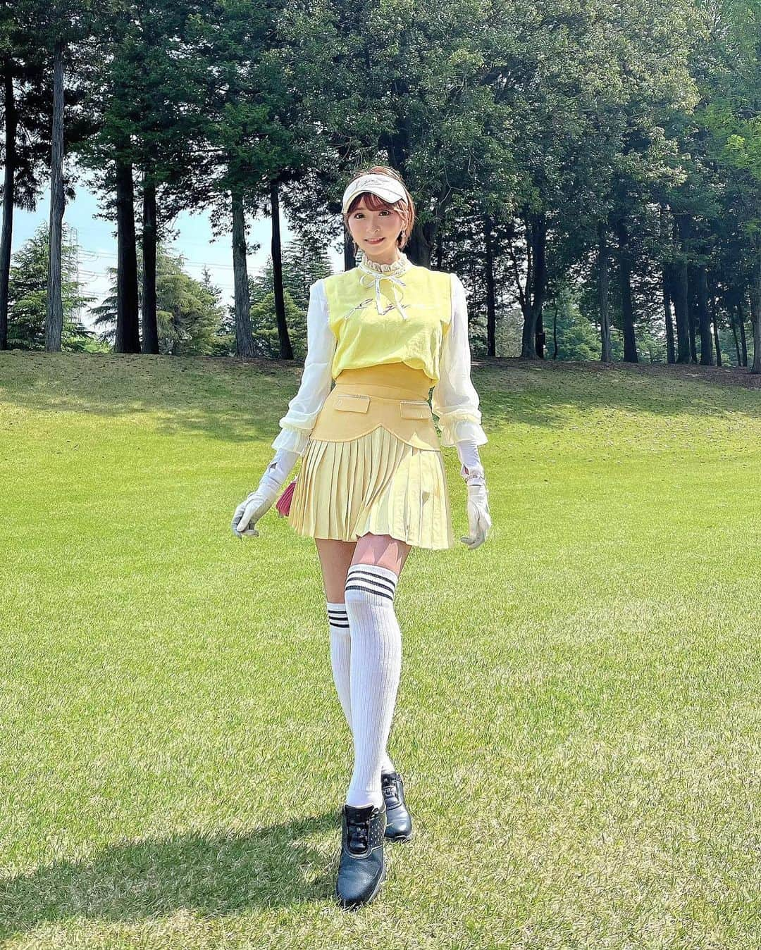 緒方咲さんのインスタグラム写真 - (緒方咲Instagram)「🌻💛  #j_jane #j_jane_golf #ラウンド #ゴルフ #golf #ゴルフ女子 #golfwear #ドライバー #アイアン #ゴルフ場 #ゴルフファッション #ゴルフウェア #golffashion #ゴルフ好き #golfer #ゴルフ初心者  #golfstagram #instagolf #golfswing #golfgirl #골프웨어 #골프 #高尔夫球 #高尔夫 #ゴルフスイング #fashion #韓国ファッション #golfing」7月15日 6時47分 - chaaansaki