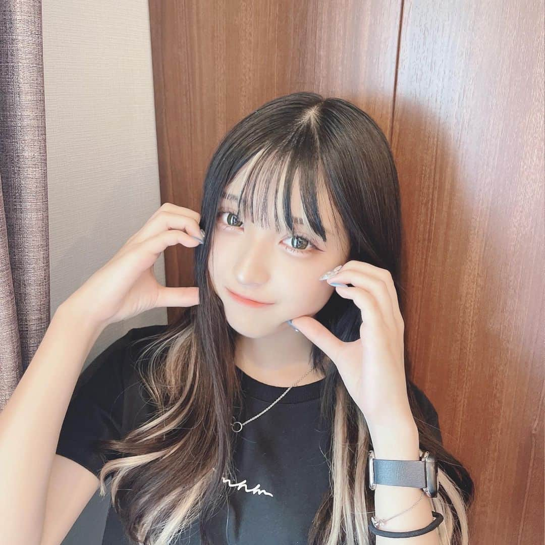 MINAMIさんのインスタグラム写真 - (MINAMIInstagram)「. 🫶🏻Love & Peace✌🏻」7月15日 19時11分 - mimi.minami.mimi