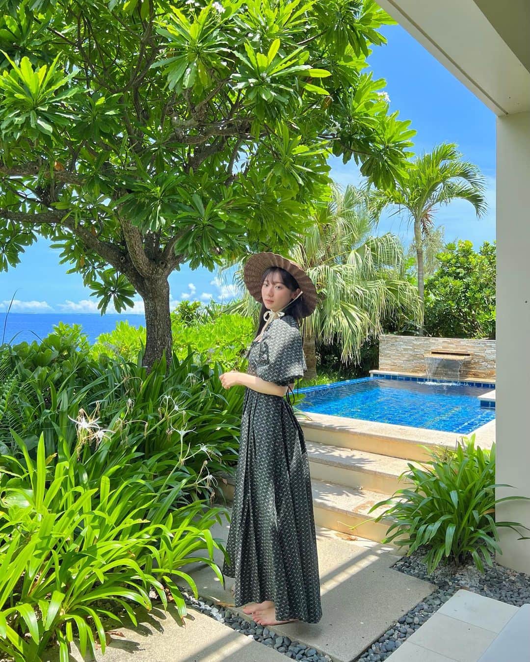 齊藤英里さんのインスタグラム写真 - (齊藤英里Instagram)「このドレスかわいいの、、♡ #沖縄旅行 #夏休み #ブセナテラス」7月16日 12時31分 - erisaito.official