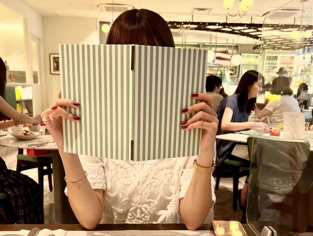 MIYUさんのインスタグラム写真 - (MIYUInstagram)「ななと東京で会えた♡ 久しぶりで嬉しい🤭 ランチ美味しかった🍽 @linastores @linastoresjp」7月16日 20時06分 - miyu__.oo