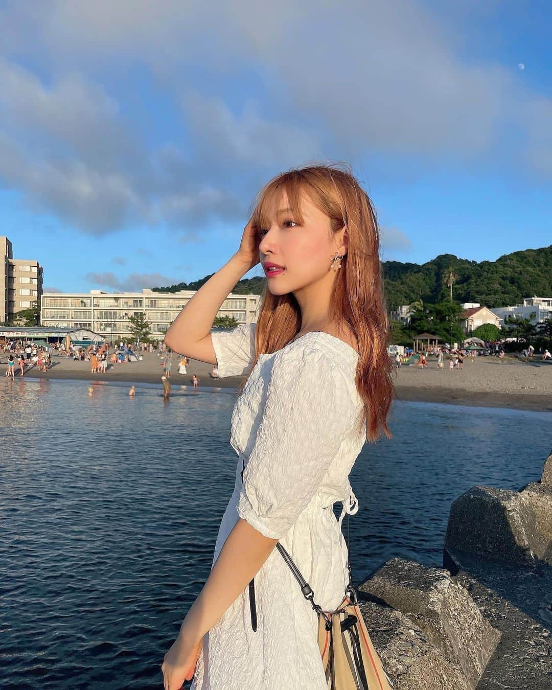 村瀬紗英さんのインスタグラム写真 - (村瀬紗英Instagram)「#dailylook 海の日やってー🐳🫧 白ワンピが やはりしっくり🤍  今日は朝からRayの撮影です^ ^♪」7月18日 13時31分 - saepiiii.m