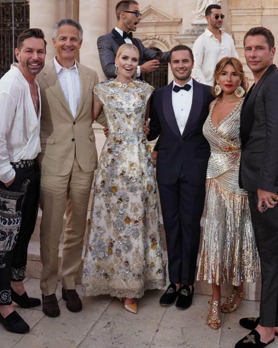 キティ・スペンサーさんのインスタグラム写真 - (キティ・スペンサーInstagram)「Back to where it all began: the 10 Year Anniverary Alta Moda Show in Sicily. 🤍  What a magic moment to watch the show from Piazza Duomo in Siracusa ✨  The cathedral, the white lady of the square, is the centrepiece: and I’d the façade, made by Andrea Palma, pays homage to the magnificence of the Baroque, the interior, with the linearity of the Doric columns, attests to the presence of an Ancient Greek temple dedicated to Athena that stood in this area and that was subsequently incorporated into the church. ✨💫  #altamoda #dolcegabbana #dgaltamoda #dglovessicily #dgwomen #dgfamily」7月19日 13時46分 - kitty.spencer