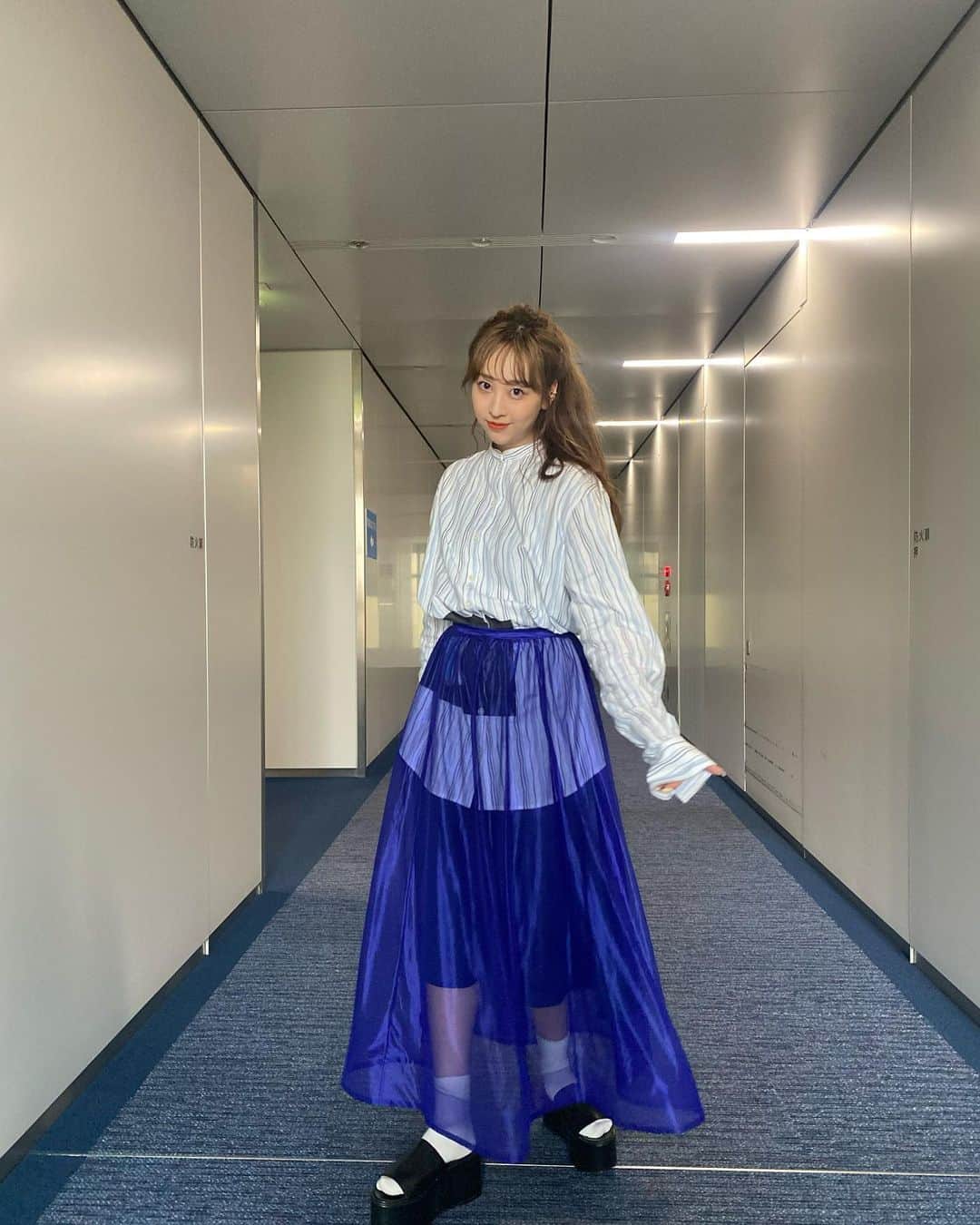 竹内ほのかさんのインスタグラム写真 - (竹内ほのかInstagram)「この後 21:00〜日テレ 「上田と女が吠える夜」に出演します！ 金銭感覚バグってるヤツのプライベートに取材して頂きました！是非ご覧下さい🫶  衣装 @sui_tokyo ヘアメイク @nemo_noos  #上田と女が吠える夜」7月20日 19時56分 - pochandaa