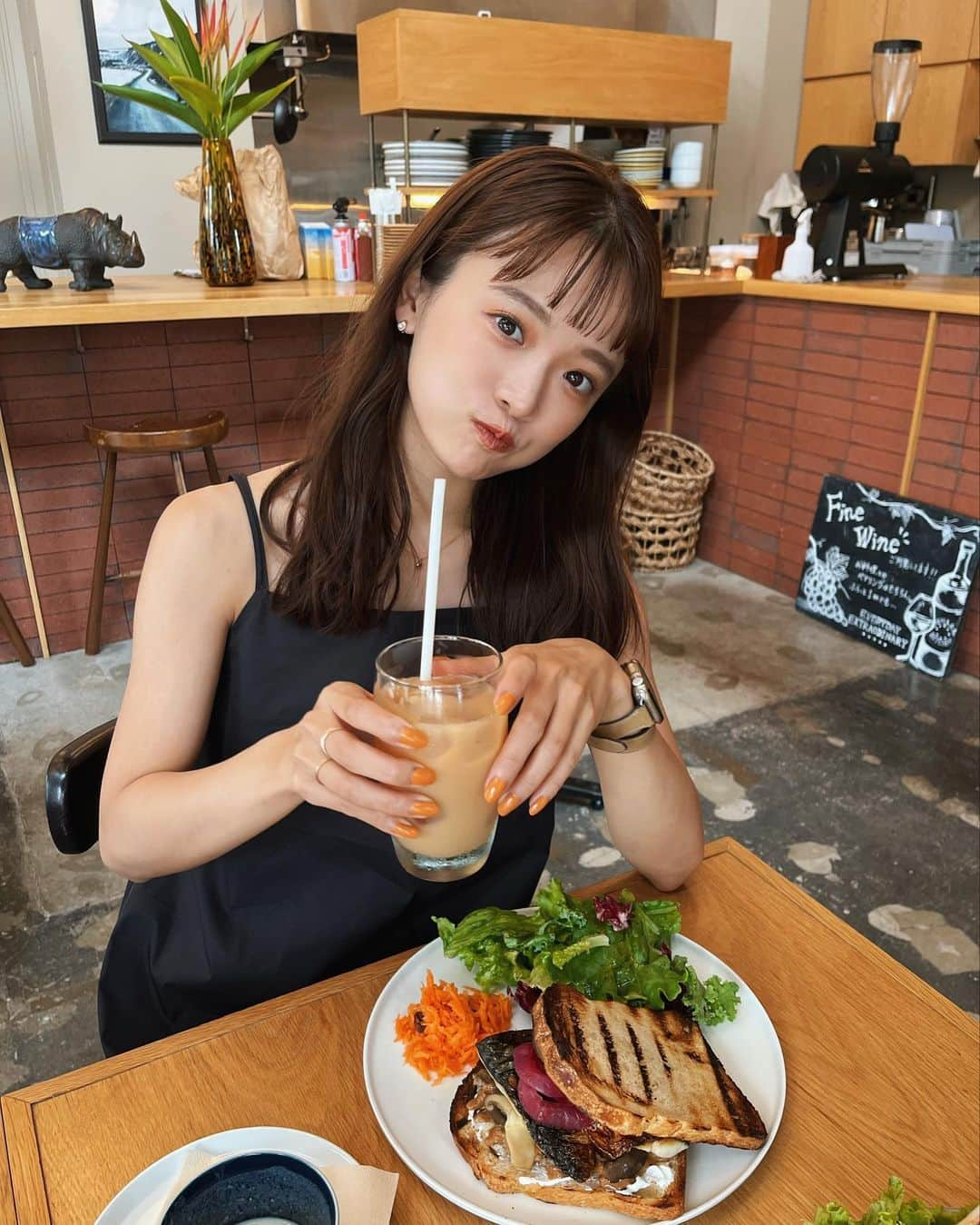 田久保夏鈴さんのインスタグラム写真 - (田久保夏鈴Instagram)「ランチ〜🍴🥗 ネイルはTHREEの119 です🍊♡」7月21日 21時58分 - kar_insta_gram