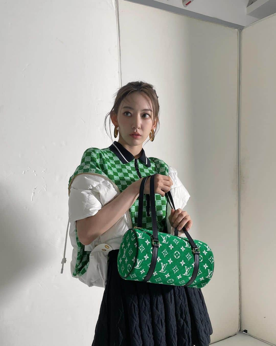 宮脇咲良さんのインスタグラム写真 - (宮脇咲良Instagram)「. #LouisVuitton #harpersbazaarjapan #하퍼스바자」7月22日 14時30分 - 39saku_chan