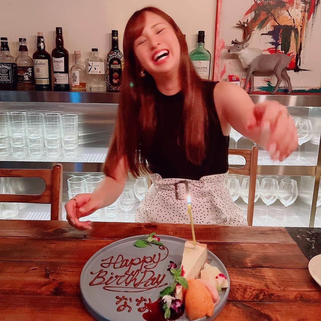 安田七奈さんのインスタグラム写真 - (安田七奈Instagram)「先日ですが お誕生日をお祝いして いただきました😍🎂  事故写(3枚目)も ばっちり撮れました🤣  お祝いは何回あっても 嬉しいです🤭 週末は名古屋でバースデー撮影会andオフ会です🎉 よろしくお願いします😘  #安田七奈 #なーちゃ #レースクイーン #rq #ラウンドガール #グラビア #グラビアアイドル #グラドル #インスタグラビア#美乳 #水着 #ビキニ #ムチムチ #むちむち #wedssport #bandoh #セクシー #セクシー美女#wedssportracinggals #followme #japanese #japanesegirl #instagood #instalike #photooftheday #팔로우 #얼스타그램 #粉我 #非常好 ⠀ ⠀」7月22日 18時51分 - nana_yasuda