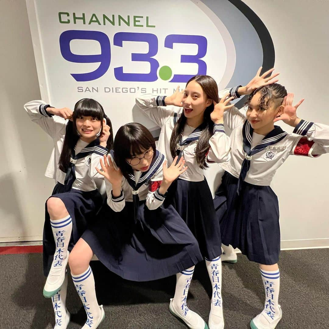 新しい学校のリーダーズさんのインスタグラム写真 - (新しい学校のリーダーズInstagram)「GOOD MORNING California🇺🇸 TODAY ,7:40(PST)! Our first American Radio 📻  interview w #geenaandfrankie #sdcc2022 #channel933 @geenaandfrankie @iheartradio @channel933」7月22日 23時19分 - japan_leaders