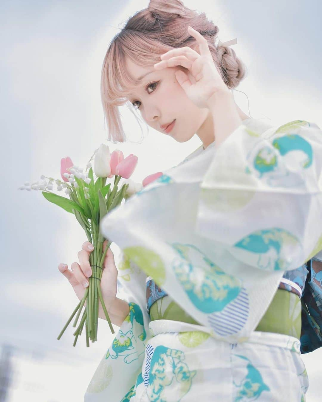 Elyさんのインスタグラム写真 - (ElyInstagram)「Yukata with Neko-mimi hair style (ﾉ*ФωФ)ﾉ Full set(33p) in this month set A 💌  ✧～✧～✧ 気のままの猫ちゃん✨ 今月のAセット写真(33枚)  ✧～✧～✧ 貓貓浴衣和第一次用真髮綁貓貓耳髮型!(ﾉ*ФωФ)ﾉ 自由自在的貓貓(33p)收錄在本月A組💌  📷 @dzzdm 👘 @kimono_luna  #elycosplay #dailyely #elydaily #blessed #travel  #yukata #ゆかた #浴衣女子」7月23日 12時39分 - eeelyeee