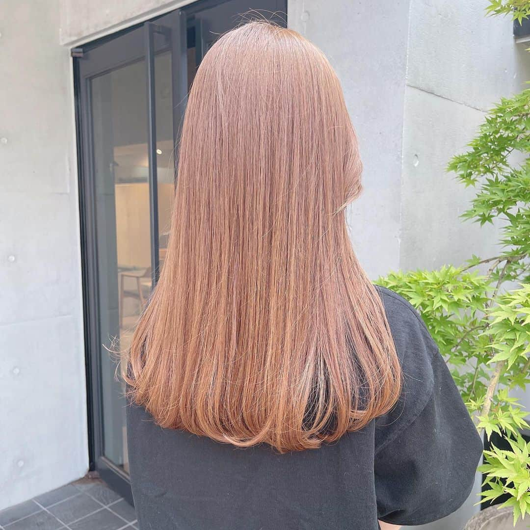 ひよんさんのインスタグラム写真 - (ひよんInstagram)「💇‍♀️❤️  new color♡ #あま色ベージュ ☺️！ @six_mayashoji ちゃんにお願いしてみてね💓  いつもありがとうございます❤️  #ヘアカラー #ヘアスタイル #ヘアアレンジ」7月23日 14時12分 - cchan_fee4