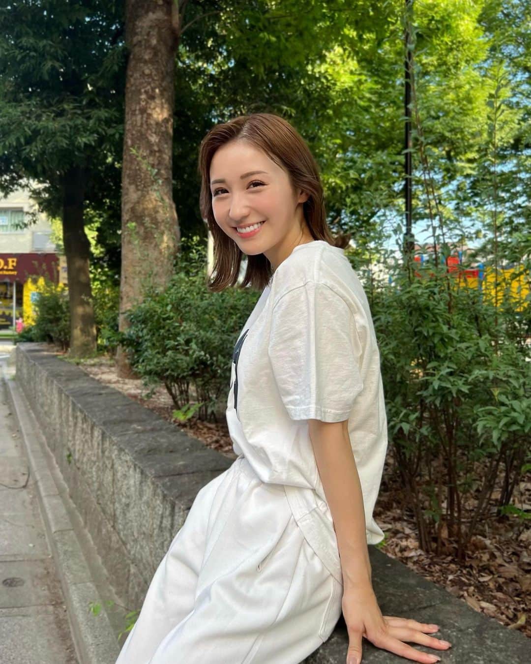 伊藤愛真さんのインスタグラム写真 - (伊藤愛真Instagram)「今年蚊に刺された？🥹 えまは撮影でお尻刺された🍑」7月23日 18時39分 - __emagram