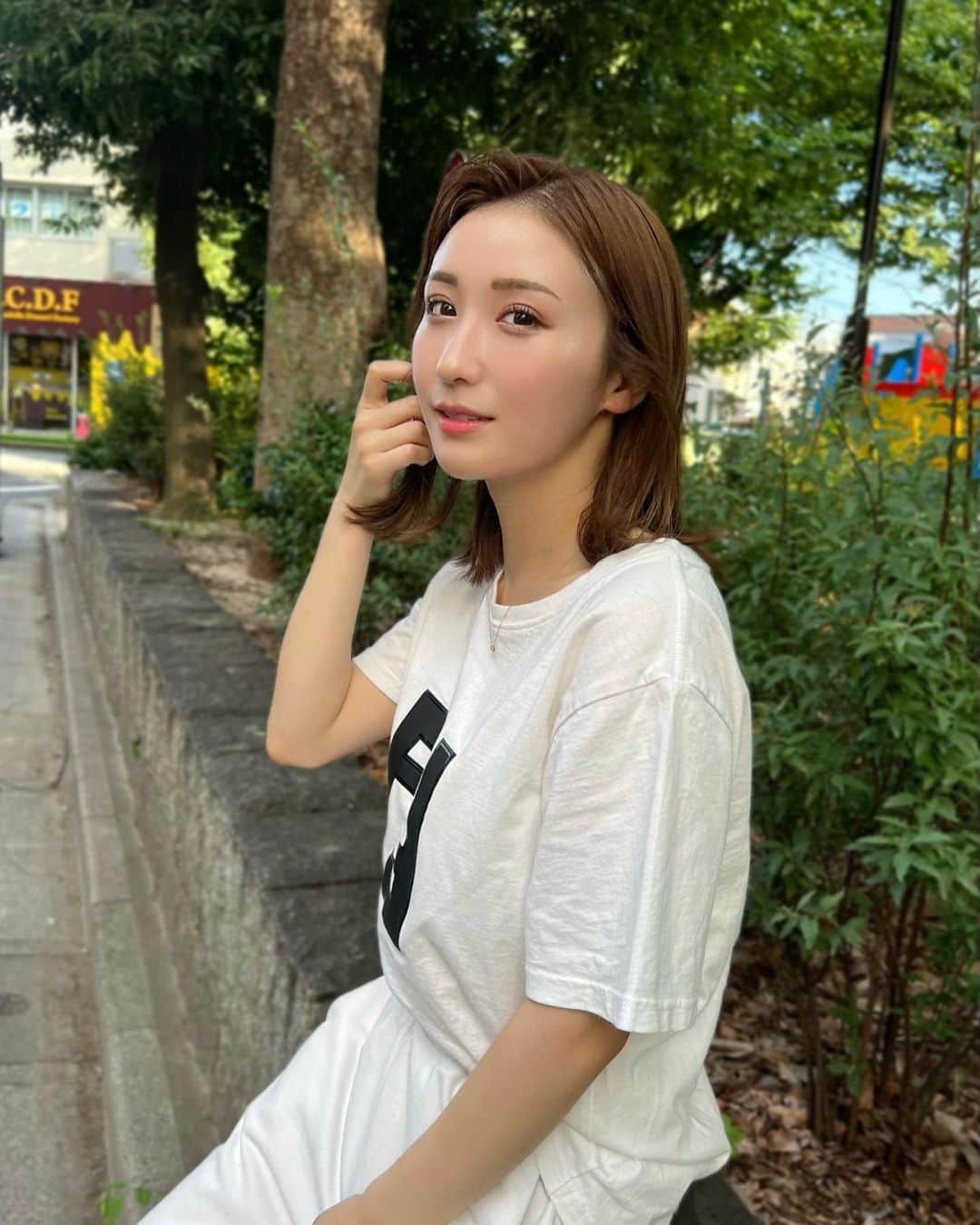 伊藤愛真さんのインスタグラム写真 - (伊藤愛真Instagram)「今年蚊に刺された？🥹 えまは撮影でお尻刺された🍑」7月23日 18時39分 - __emagram