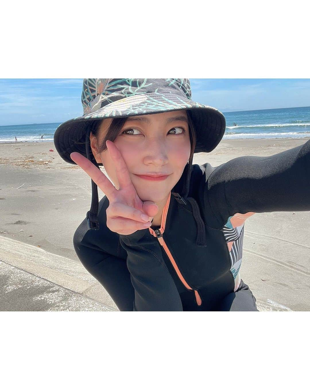 白間美瑠さんのインスタグラム写真 - (白間美瑠Instagram)「幸せ過ぎる1日🏄‍♀️🌊 ・ SNOWANGELの撮影の時に仲良しになった、いくちゃんとたかやさんとサーフィン行ってきました💨冬にしたバックカントリーぶり🫣今日で、また一つ成長したぞー🕺 ・ ありがとうございました🙇🏻‍♀️ #白間の休みの日　#気持ち良すぎ」7月24日 21時45分 - shiro36run