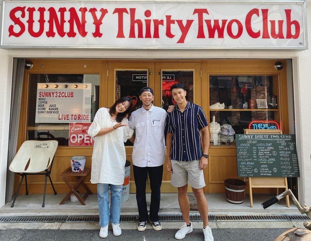 坂口佳穂さんのインスタグラム写真 - (坂口佳穂Instagram)「皆さんに会いに @sunny_thirty_two_club  へ☕️🧡  ありがとうございました❤️‍🔥 美味しかった〜 生き返った〜🍨  #大阪カフェ」7月26日 15時58分 - s_ka_ho