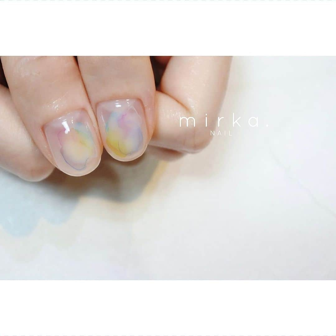 mirka. NAIL(ミルカネイル)さんのインスタグラム写真 - (mirka. NAIL(ミルカネイル)Instagram)「⁡ ⁡ ⁡ ⁡ カラフル水彩とマグネットネイル⋆ ⁡ ⁡ ⁡ ………………………………………………………… ⁡ ご予約、お問い合わせは LINE ID⇒ @mirka.nail (@含む)まで。 ⁡ ご新規様はハイライトの「ご案内」と「ご予約方法」を必ずお読みいただいてからご予約くださいますようお願いいたします。 空き状況や詳細はLINEの投稿からご確認ください。 ⁡ 感染予防対策をしっかり行ったうえでお客様をお迎えしております。 ⁡ 〈感染予防の取り組み〉と〈お客様へのお願い〉を ハイライトにてまとめておりますので、ご確認くださいませ◯ ⁡ ⁡ ⁡ #mirkanail#nails#nail#nailart#naildesign #ショートネイル#ネイルアート#ネイルデザイン#ネイル#大人ネイル#シンプルネイル#オフィスネイル#ニュアンスネイル#ナチュラルネイル#カジュアルネイル#ショートネイルデザイン #プライベートサロン#プライベートネイルサロン#東京ネイルサロン#東京ネイル#江東区ネイルサロン」7月26日 17時09分 - mirka.nail