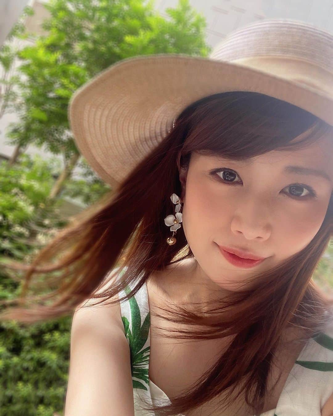 道岡桃子さんのインスタグラム写真 - (道岡桃子Instagram)「夏ワンピ👗  首周りがあいてると、こんなに涼しいとは✨  麦わら帽子も👒  真夏におすすめです🌻  ムービーはtiktok @momoko_anaに載せました😊  もし良ければtiktokフォローくださいね💕  #アナウンサー #アナウンサー衣装 #アナウンサーコーデ #フリーアナウンサー #リポーター #ワンピース #ワンピースコーデ #ノースリーブワンピース #麦わら帽子 #ootd #shein #ootdfashion #SHEINback2school #SHEINforall #ad #SHEINpartner #japan #japanesegirl #japanese #summer クーポン→momoko1520」7月27日 9時35分 - momoko_ana
