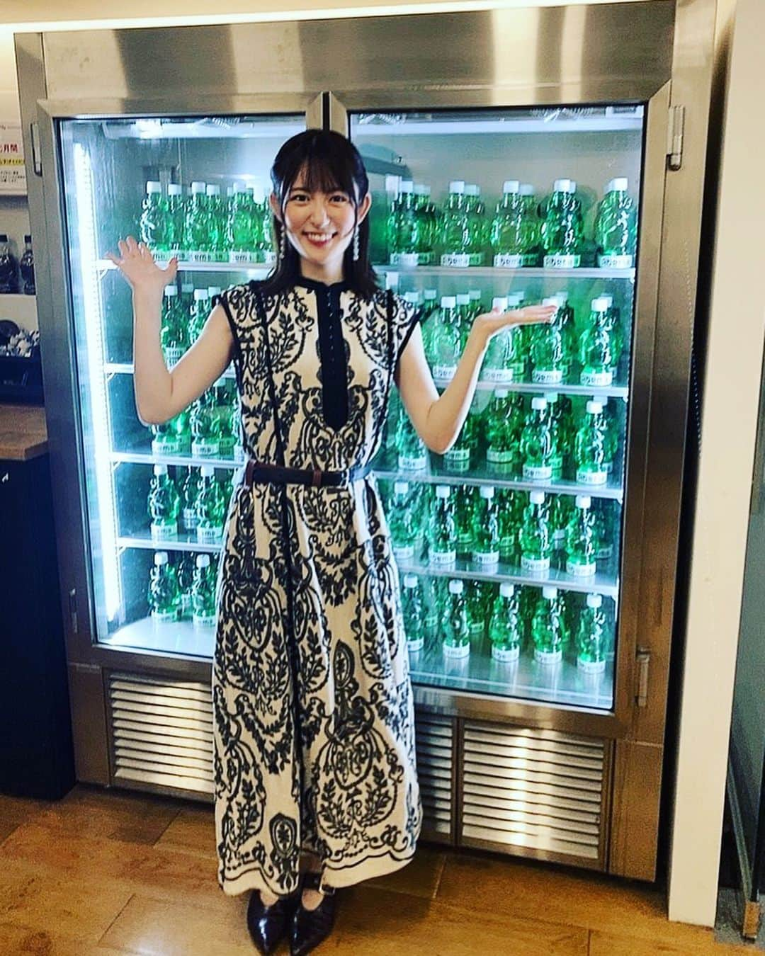 小松未可子さんのインスタグラム写真 - (小松未可子Instagram)「#たかはし小松と夜あそび ご視聴ありがとうございました！  昨日は７月ラストの日だというのに出演時間…！！！(´;゜;ё;゜;)  お仕事の都合とはいえ、全然間に合わずにすみませんでした…！！  智秋さんにたくさん助けてもらいながらも、楽しい夜あそびの時間でした😍  破壊とはまた違う麗しの時間… 良いものですね(˶‾᷄ ⁻̫ ‾᷅˵) 松阪牛とはまぐりしぐれ煮美味しかったなァ…  またご参パイしたいナァ…  ダミヘは…まあいいかなァ笑  またゆっくりお話出来る機会がありますように…！  ７月本当にありがとうございましたー！＼＼\\٩( 'ω' )و //／／  またいつか夜あそびしよーぜー！！  智秋さんから頂いたお写真を添えて❤️」7月27日 13時43分 - mikako_komatsu