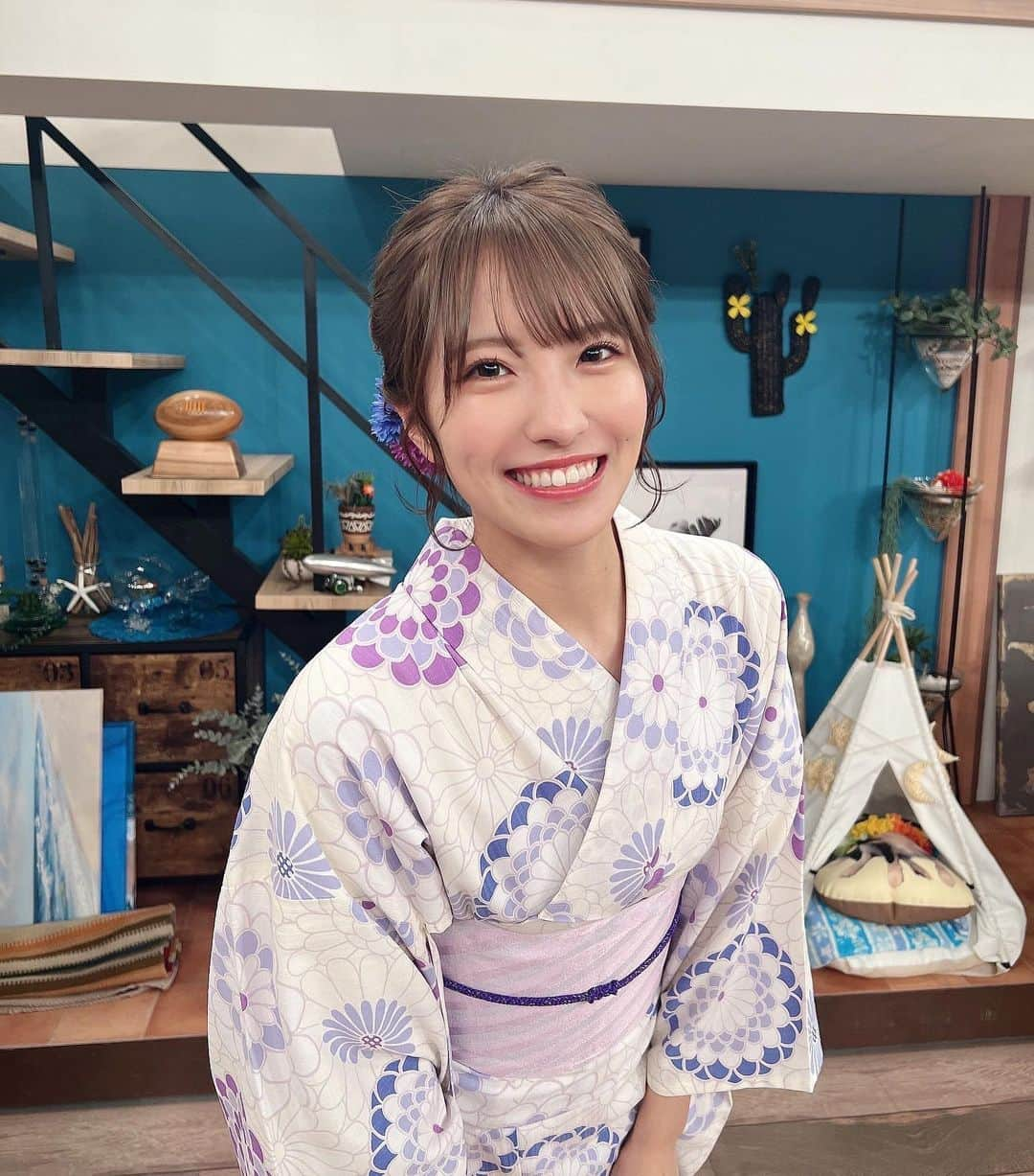 小嶋花梨さんのインスタグラム写真 - (小嶋花梨Instagram)「⁡ #スロイジ で浴衣着させていただきました〜✨ ⁡ エルフさんとご一緒させて頂けたのも 凄く嬉しかったです🫣🤍 ⁡ ⁡ #浴衣 #浴衣ヘアアレンジ」7月27日 17時07分 - nmb_kojima_48