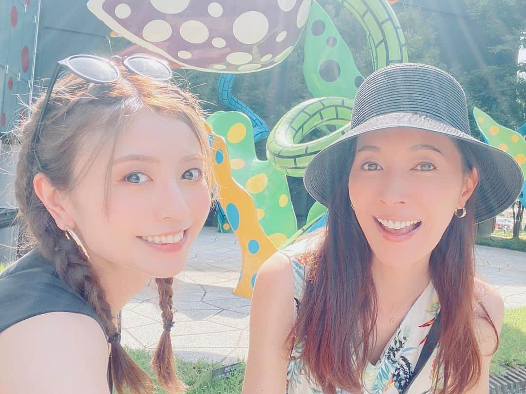 滝沢沙織さんのインスタグラム写真 - (滝沢沙織Instagram)「おはようございます😊✨片瀬那奈ちゃんと私の地元、長野県松本市に旅行してきました❗️そちらの様子はYouTube『片瀬のNANACHANNEL』にて😊✨私の実家にお泊まりして、かなり素な感じになっとりますが（笑）是非ご覧下さいませー‼️✨ストーリーズからも動画に飛べるようにしますねっ💖 #滝沢沙織 #片瀬那奈 @nana_katase  #長野県 #松本市 #松本城 #縄手通り #松本美術館  #もはや姉妹な2人」7月28日 7時48分 - saori_takizawa.official