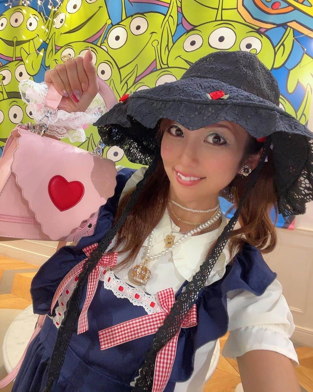 神谷麻美さんのインスタグラム写真 - (神谷麻美Instagram)「#素敵王 の#おもちゃ箱 💖💗👑🦄💗💖✨」7月28日 18時49分 - asamice428
