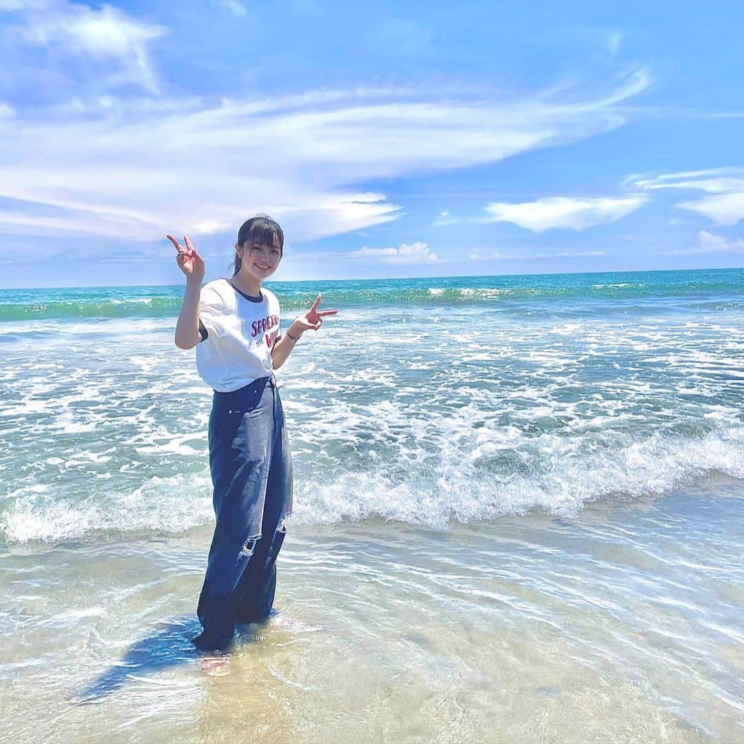 豊嶋花さんのインスタグラム写真 - (豊嶋花Instagram)「もう夏本番ですね、いかがお過ごしですか？🌞 私は友達と海に行ったり、花火をしたりしました💖 とても楽しかったです！！ #豊嶋花」7月28日 19時58分 - hanatoyoshima_official