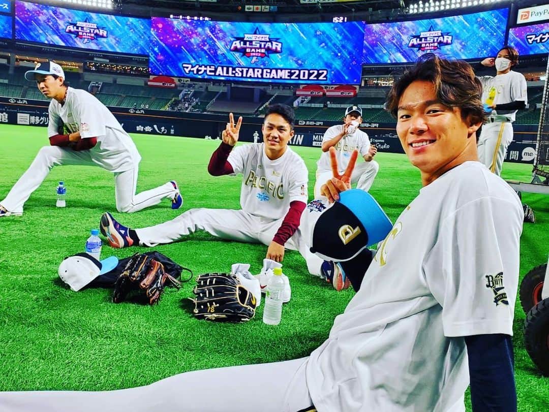 山本由伸さんのインスタグラム写真 - (山本由伸Instagram)「オールスターゲーム2022！ 1戦目福岡での写真です！ 楽しく過ごせました！ 皆さんありがとうございました👍 #オールスターゲーム #パリーグ」7月28日 20時14分 - yoshinobu__yamamoto