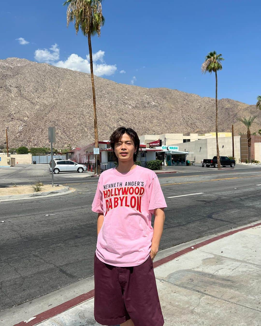 やまとさんのインスタグラム写真 - (やまとInstagram)「Palm Springs🌴🌴🌴  T-shirt: @gucci  Bottoms: @rafsimons  Glasses : @gucci」7月28日 21時25分 - com.yamato