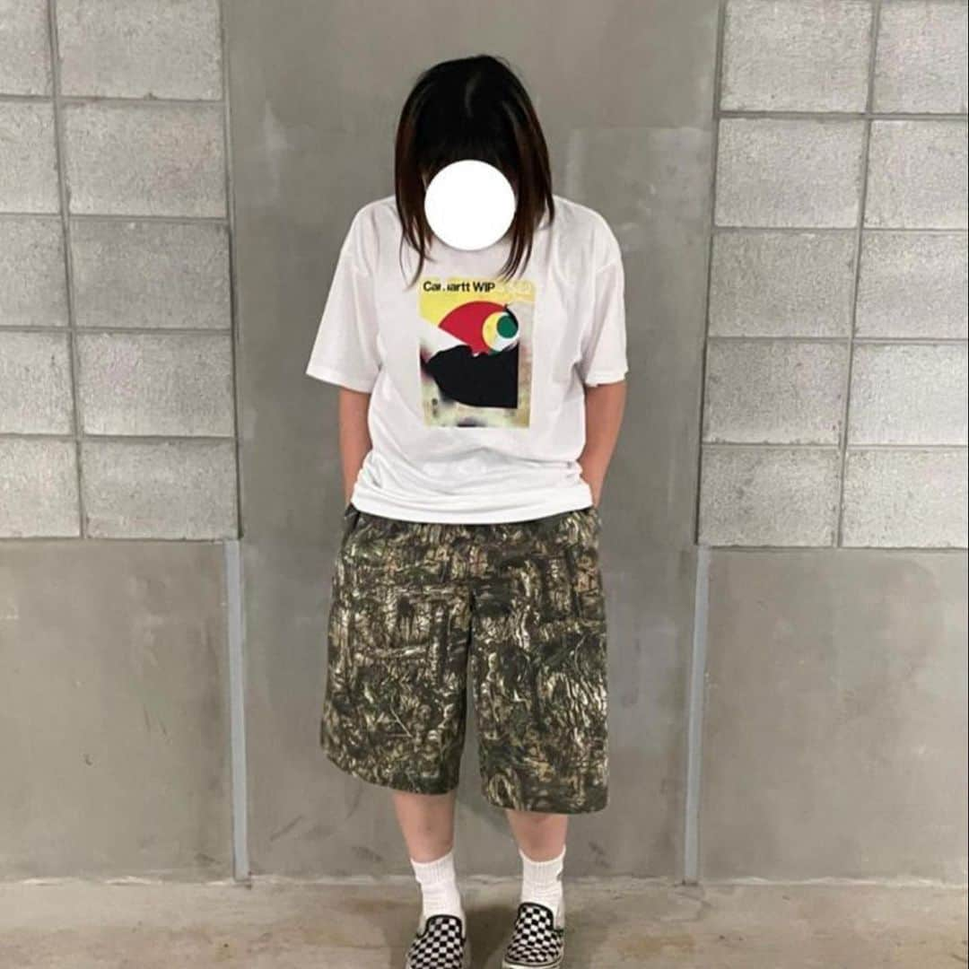 古着女子さんのインスタグラム写真 - (古着女子Instagram)「＼ 白Tがやっぱり好き🤍 ／  お洒落な白Tコーデを 紹介してみました 🙌🏻  -` ̗ 是非参考にしてね 🐻 ˎˊ˗  📸 ： thankyou ▼  @yu_012_o  @kn__miltank  @watashino.fashion   ──────────  🏡古着女子がプロデュースするブランドを紹介🏡  ・9090 ナインティナインティ @9090s_ 👖👟 ・spoon スプーン @spoon__store 🥄✨ ・nemne ねんね @nemne_store 🌿🥛  ──────────  ▫️プロフィールのリンクに 各ブランド サイトが 貼ってありますのでチェックしてください 🔍  ▫️古着を素敵に着こなしてる女性の方を Repostでご紹介させていただきます 🫐   ▫️写真は全て #フルジョ #古着女子 @furuzyo タグ付け投稿 or ご本人様に【掲載許諾】をとっております 🏷‪‪‪‪‬⸒⸒  ぜひ 素敵なコーデを 教えてください 🎧  #古着女子 #古着コーデ #ゆるコーデ #プチプラコーデ #服好きな人と繋がりたい #お洒落さんと繋がりたい #カジュアルコーデ #メンズライクコーデ  #メンズライク女子  #ストリートファッション #ストリート系女子  #スト女 #着画 #ラテカラーコーデ #置き画コーデ #ガーリーコーデ #今日のコーデ #ファッションコーデ #メンズライク #モテコーデ #シンプルコーデ  #古着すきな人と繋がりたい  #春コーデ  #夏服」7月28日 23時50分 - furuzyo