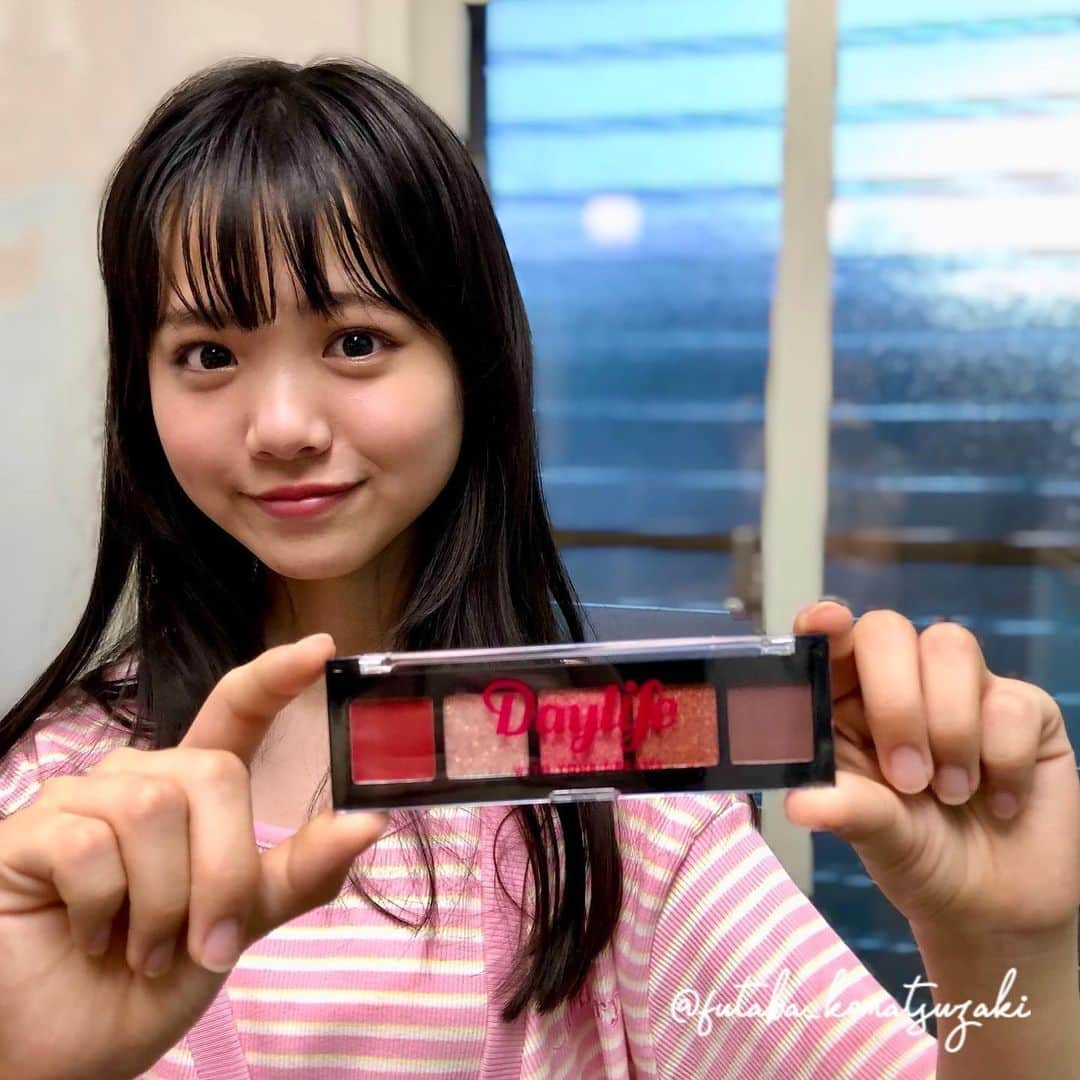 小松崎ふたばさんのインスタグラム写真 - (小松崎ふたばInstagram)「🌱  ニコラ9月号のふろくを紹介します🧴ˊ˗ 大人気韓国ブランドと初コラボ！！！ ˗ˏˋ Daylife5色メイクパレット  ˎˊ˗ とっても使いやすい色味で何通りものメイクが楽しめちゃいます✿︎ ︎ ニコラ9月号の発売は8月1日！！ 楽しみに待っててね➿ ❤︎ ❤︎ ❤︎ #ニコラ9月号#ふろく#デイライフ5色メイクパレット#デイライフ#daylife#韓国コスメ #ニコラ#nicola#ニコモ#小松崎ふたば#🌱」7月29日 13時45分 - futaba_komatsuzaki