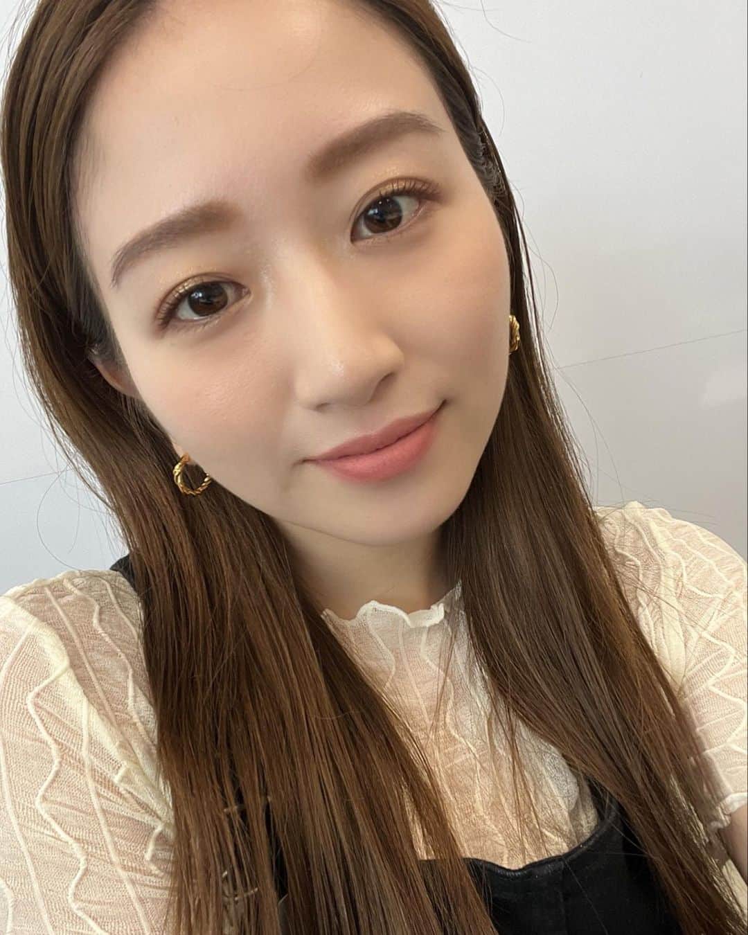 鹿沼憂妃さんのインスタグラム写真 - (鹿沼憂妃Instagram)「最近めっちゃつけてるピアス♥️ ゴールドのねじねじ可愛い🫠 アクセはゴールドもシルバーもどっちも好き🫶🏻 みんなはどっち派？ . #fauvirame #フォーヴィレイム」7月29日 16時45分 - shika_0225