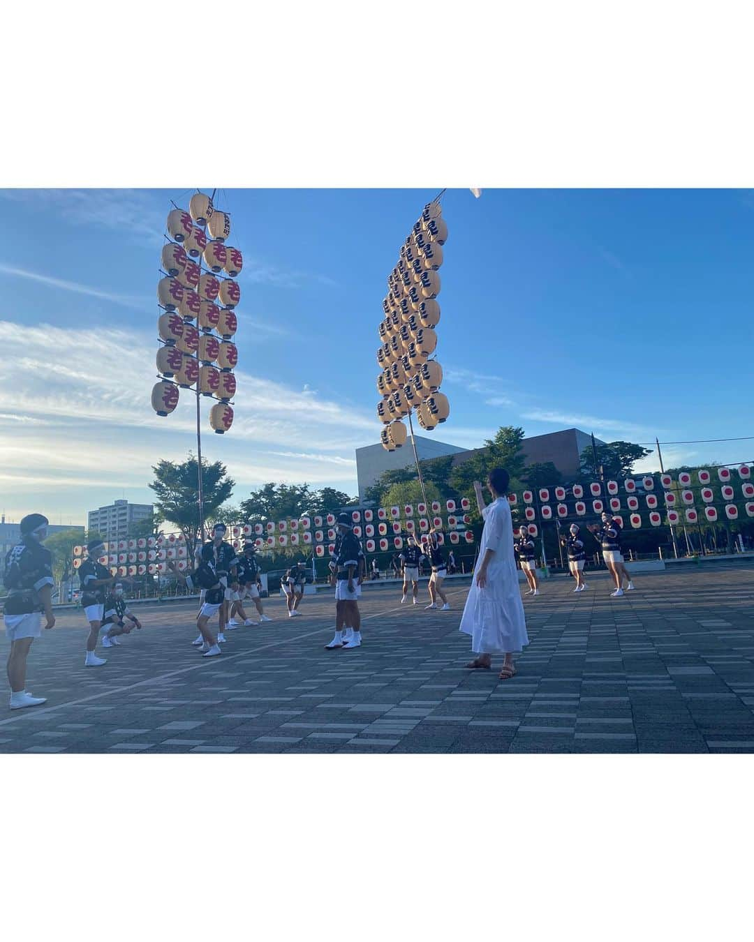 佐々木希さんのインスタグラム写真 - (佐々木希Instagram)「本日！！！ 「東北ココから #やっぱり祭りが大好きだ」に生出演します🍉 今年、秋田で竿燈祭りが遂に復活！ 練習風景をリポートします🎤 たった今リハをしていました！ 秋田、青森、岩手、宮城の人は絶対見でけれな〜📺✨  NHK総合［東北地方］7月29日（金）19:30〜生放送  #秋田 #竿燈祭り」7月29日 18時42分 - nozomisasaki_official