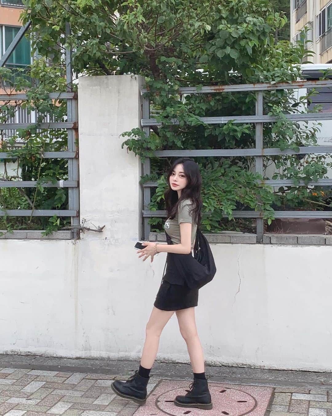 ウィ・ソンヒさんのインスタグラム写真 - (ウィ・ソンヒInstagram)「하찮은 븨」7月29日 19時13分 - _seong_hee