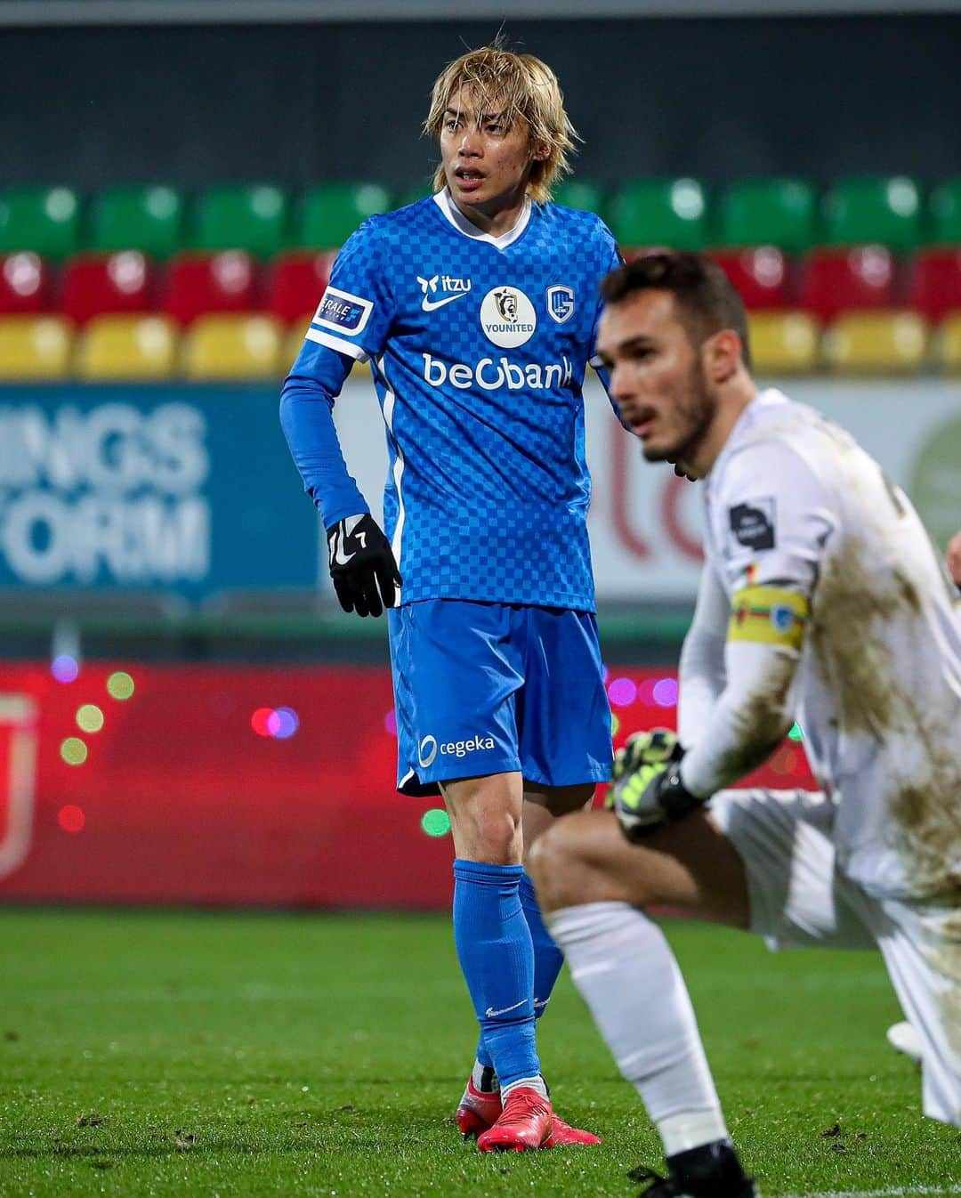 伊東純也さんのインスタグラム写真 - (伊東純也Instagram)「When I arrived to Genk in 2019, I didn't expect that I am going to appreciate this club and kind people too much.  My seasons here have been amazing : Winning league, Cup, Super cup and playing passionate matches.  Before starting a new challenge, I would like to be grateful with all my teammates, with coaching staff, club workers, board members and with best fans in Belgium🇧🇪  C'MON GENKIES!!」7月29日 22時44分 - 1409junya