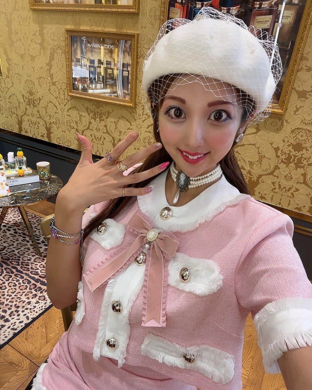 神谷麻美さんのインスタグラム写真 - (神谷麻美Instagram)「#国王 fashion💖👸🤴💖🏰💖✨」7月30日 12時26分 - asamice428