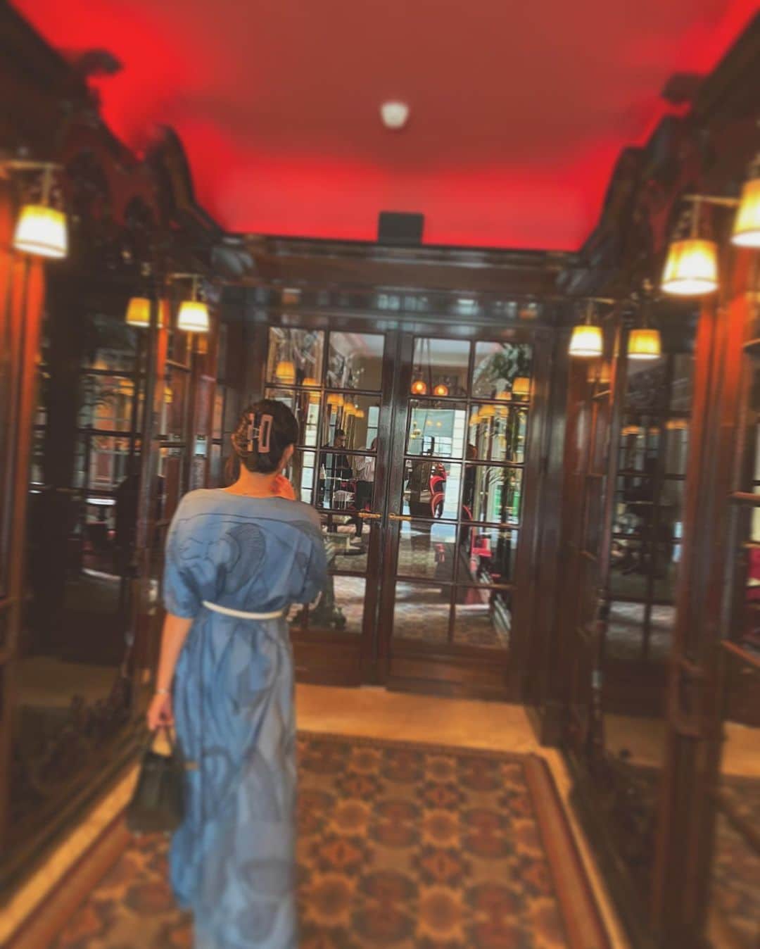 大石絵理さんのインスタグラム写真 - (大石絵理Instagram)「midnight in paris 🥐」7月30日 16時20分 - erioishitokyo