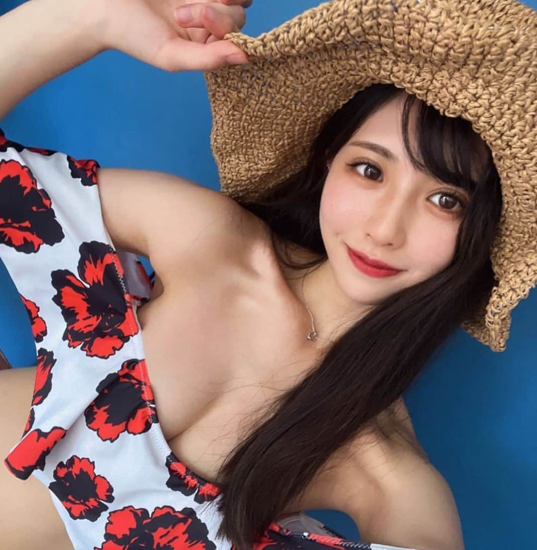 美女美容事情さんのインスタグラム写真 - (美女美容事情Instagram)「《タイ旅行👒🇹🇭》 *⁠ 今回ご紹介させて頂きますのは!!👀❤︎⁠⠀ Amiさん< @vanillamii >の素敵なお写真📸⁠⠀⁠⠀⁠⠀⁠ *⁠⠀⁠⠀⁠⠀⁠⠀ 可愛すぎる帽子＆水着コーデの美女❣️💕 めちゃめちゃお洒落で美しいです💖✨ *⠀⁠⠀⁠⠀⁠⠀⁠⠀ Amiさん< @vanillamii > ⁠⠀⁠⠀⁠⠀⁠⠀ 素敵な投稿ありがとうございました☺️📸✨ *⠀⁠⠀⁠⠀⁠⠀⁠⠀ Amiさんのアカウントには他にも素晴らしい投稿が沢山ありますので是非覗いてみてくださいね💁‍♀️💙⁠⠀⁠⠀⁠⠀⁠⠀ *⠀⁠⠀⁠⠀⁠⠀⁠⠀ △▼△▼△▼△▼△▼△▼△▼△▼△▼ ⁠⠀⁠⠀⁠⠀ ❤🧡💛「美女美容事情」💚💙💜⠀⠀⠀⠀⠀⠀⠀⠀⠀⠀⠀⠀⠀⠀⁠⠀⁠⠀⁠⠀⁠⠀⁠⠀ 👇掲載ご希望の方は👇⠀⠀⠀⠀⠀⠀⠀⠀⠀⠀⠀⠀⠀⠀⠀⁠⠀⁠⠀⁠⠀⁠⠀⁠⠀ @b_b_j.jタグ付けと🖤 #ビジョビ ⁠⠀ 🖤タグ付けお願いします✨⠀⠀⠀⠀⠀⠀⠀⠀⠀⠀⠀⠀⠀⠀⠀⁠⠀⁠⠀⁠⠀⁠⠀⁠⠀ △▼△▼△▼△▼△▼△▼△▼△▼△▼ ⁠⠀⁠ #タイ旅行　#thailand #thailandtravel #travel #タイ　#海外旅行　#サムイ島　#kosamui #kosamuiisland #dinner #cocotams」7月30日 17時43分 - b_b_j.j