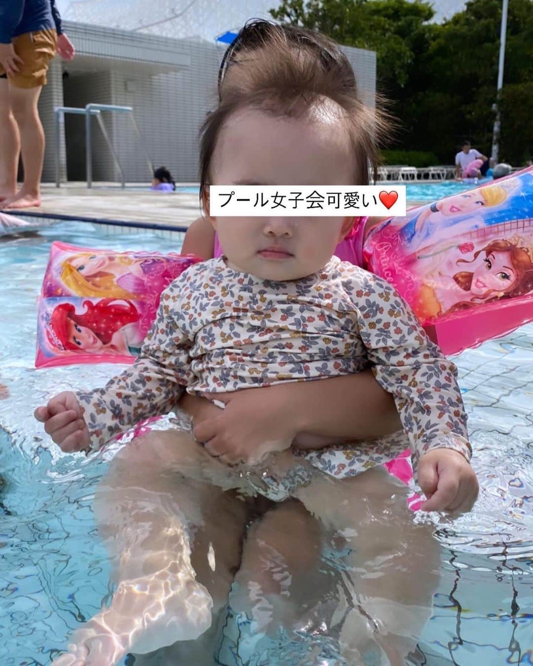 yuiさんのインスタグラム写真 - (yuiInstagram)「. . 髪の毛が隠れると女子にみえる👒 (髪の毛いつ生えるかなぁ〜) . 一人でプール連れて行くのドキドキしたけど、 楽しんでくれて良かった👙👒🏊‍♀️ . スクールに行ってるからか、 お姉ちゃんお兄ちゃんが気になって気になって、 プールに飛び込む勢いでした🫥 . また来週も連れ行こうかな😍 (ただ、かなり疲れる🫠) . #ゆいのママライフ」7月31日 6時59分 - yuiram