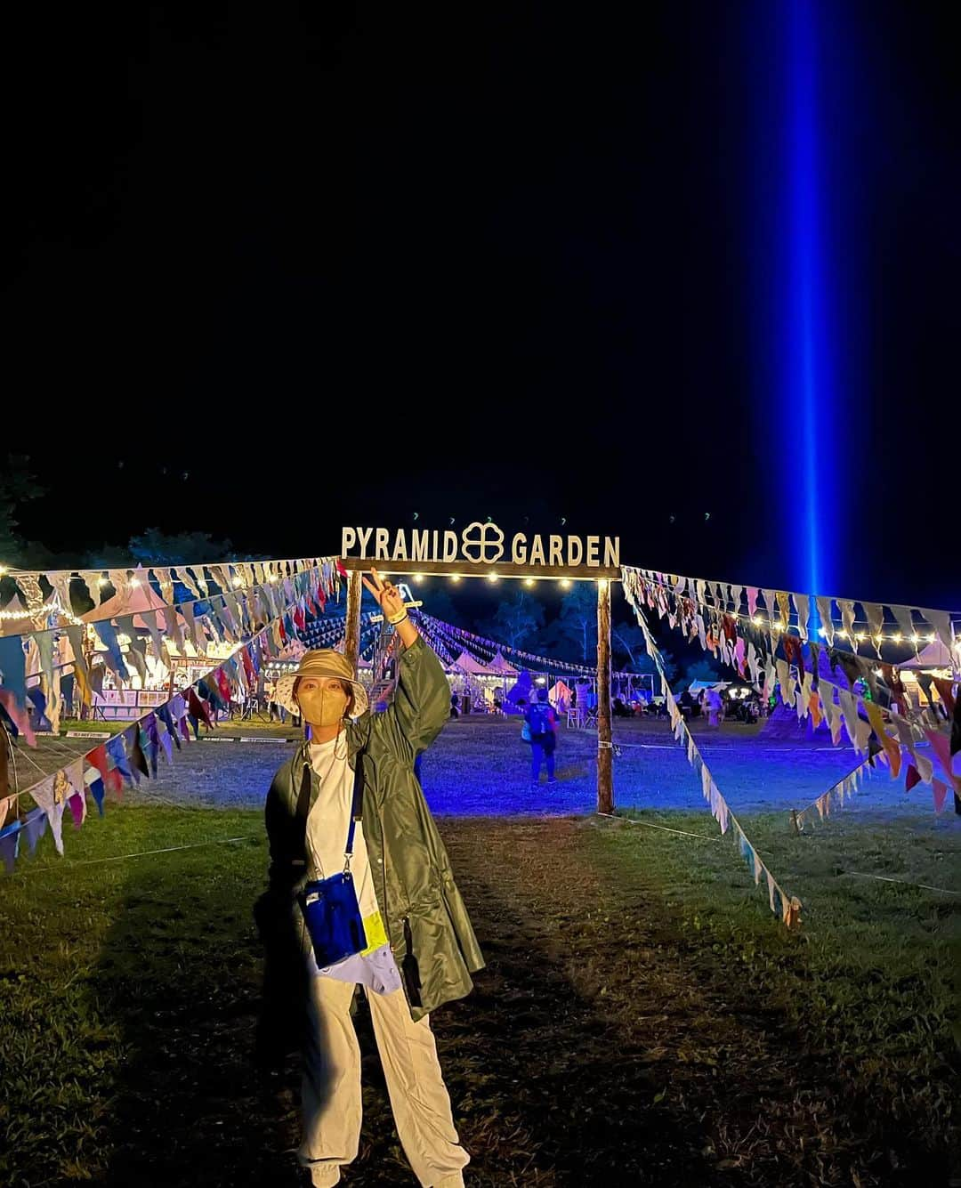 工藤美桜さんのインスタグラム写真 - (工藤美桜Instagram)「FUJI ROCK FESTIVAL'22 撮影したYouTubeもお楽しみに🌛  outer @lanvin_en_bleu_womens pants @murua_official hat @nikoand_official  #フジロック」7月31日 12時37分 - mmio_kudo