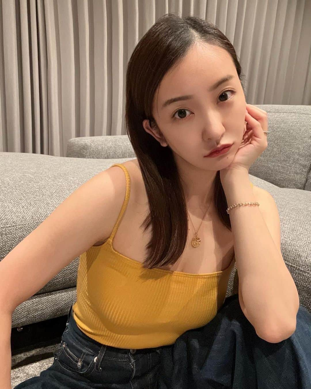 板野友美さんのインスタグラム写真 - (板野友美Instagram)「🌻🥪🍋🍯🧀  忙しすぎて夏を満喫できてない🦈𓂃𓈒𓏸︎︎︎︎  でも、気持ちだけでもキイロ  💛💛💛   #YELLOW #実家」8月1日 17時03分 - tomo.i_0703