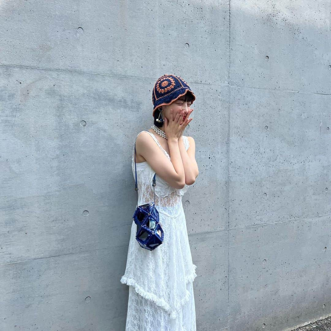 華村あすかさんのインスタグラム写真 - (華村あすかInstagram)「💙🐬🐳🧊🤍 珍しく青で揃えた私服」8月1日 18時18分 - hanamura_asuka