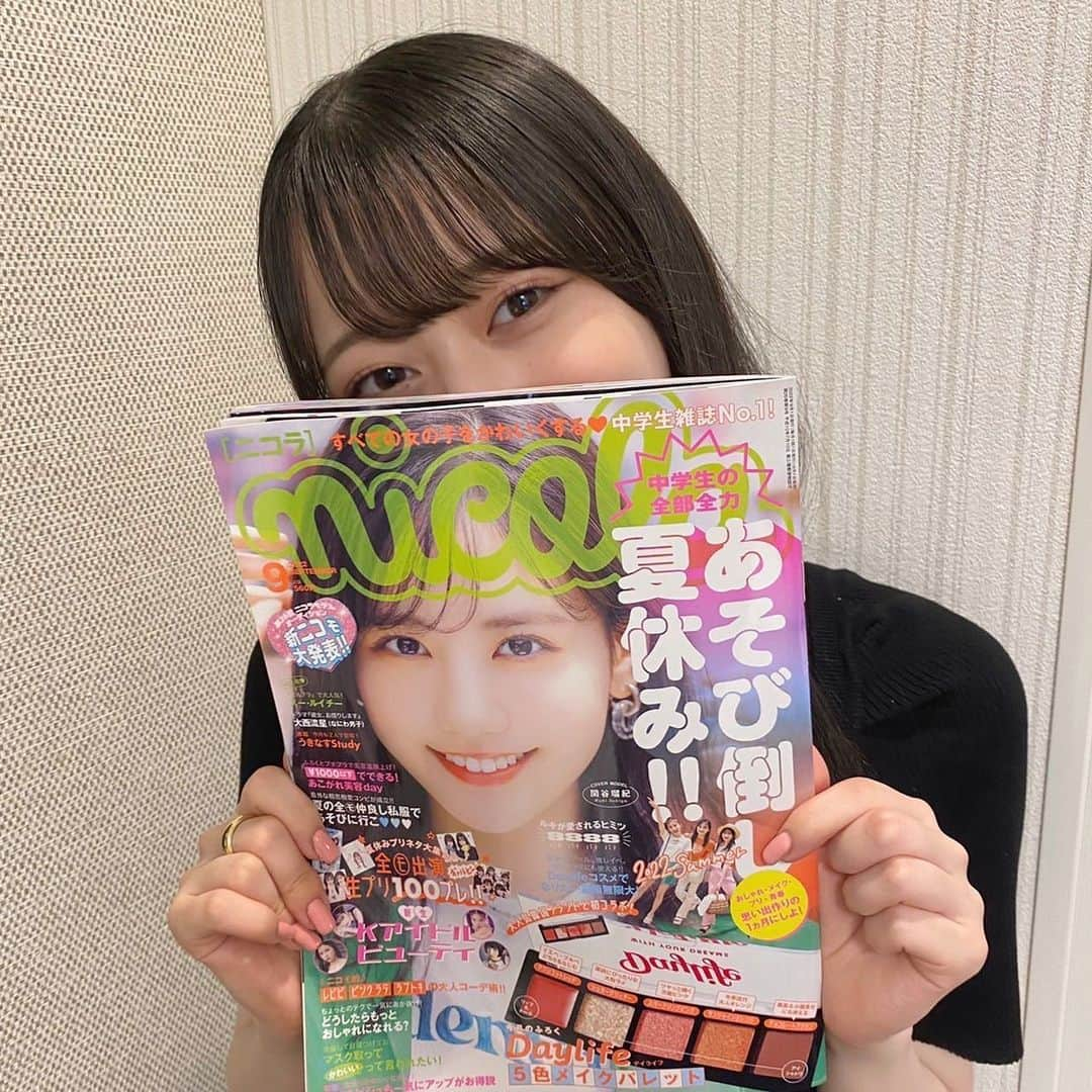 高比良由菜さんのインスタグラム写真 - (高比良由菜Instagram)「・ 今日は書店イベントありがとうございました♡⃛  たくさんの方とお会い出来て本当に嬉しかったし楽しかったです🥰 また思い出が増えました！！  心のこもったお手紙なども本当にありがとうございました💌🤍 宝物にします👑♡  そして今日はニコラ9月号発売日！！ 大好きなるっちゃんのピン表紙になってます！！ おめでとう！可愛すぎる🫶🏻💖  ニコラ9月号みんな是非ゲットしてね🌼*･  ∴∵∴ ୨୧ ∴∵∴ ୨୧ ∴∵∴ ୨୧ ∴∵∴ #高比良由菜#ゆなな #ニコラ#ニコモ#ニコラ9月号発売#nicola」8月1日 18時40分 - yuna_takahira_official