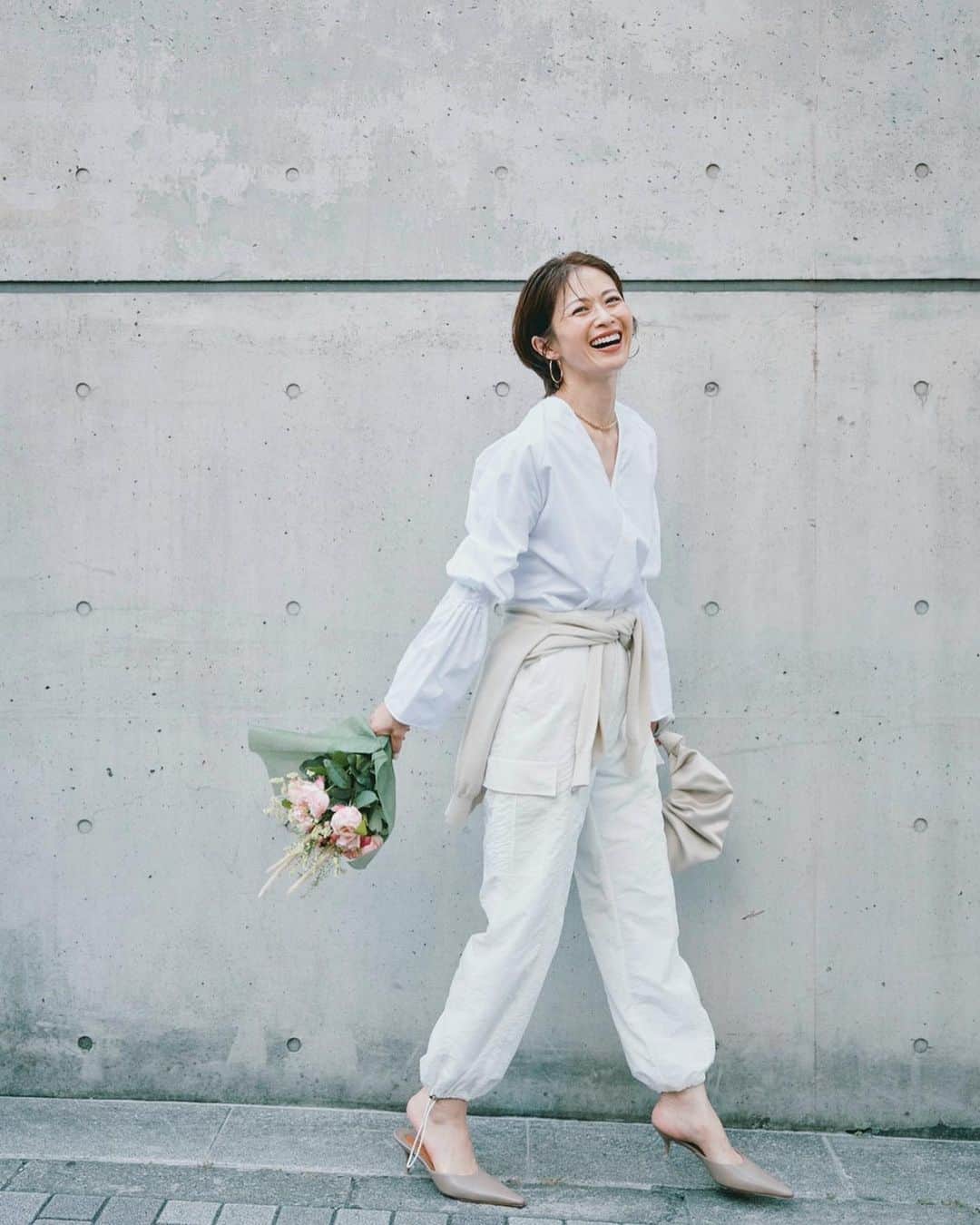 畑野ひろ子さんのインスタグラム写真 - (畑野ひろ子Instagram)「@story_love40  9月号発売中 「ご近所スポ可愛企画」 アザーカット📷 撮影　川﨑一貴　 ヘアメイク　MAKI スタイリスト　石毛のりえ 取材　石川恵　片山あゆみ」8月1日 21時06分 - hiroko_hatano_