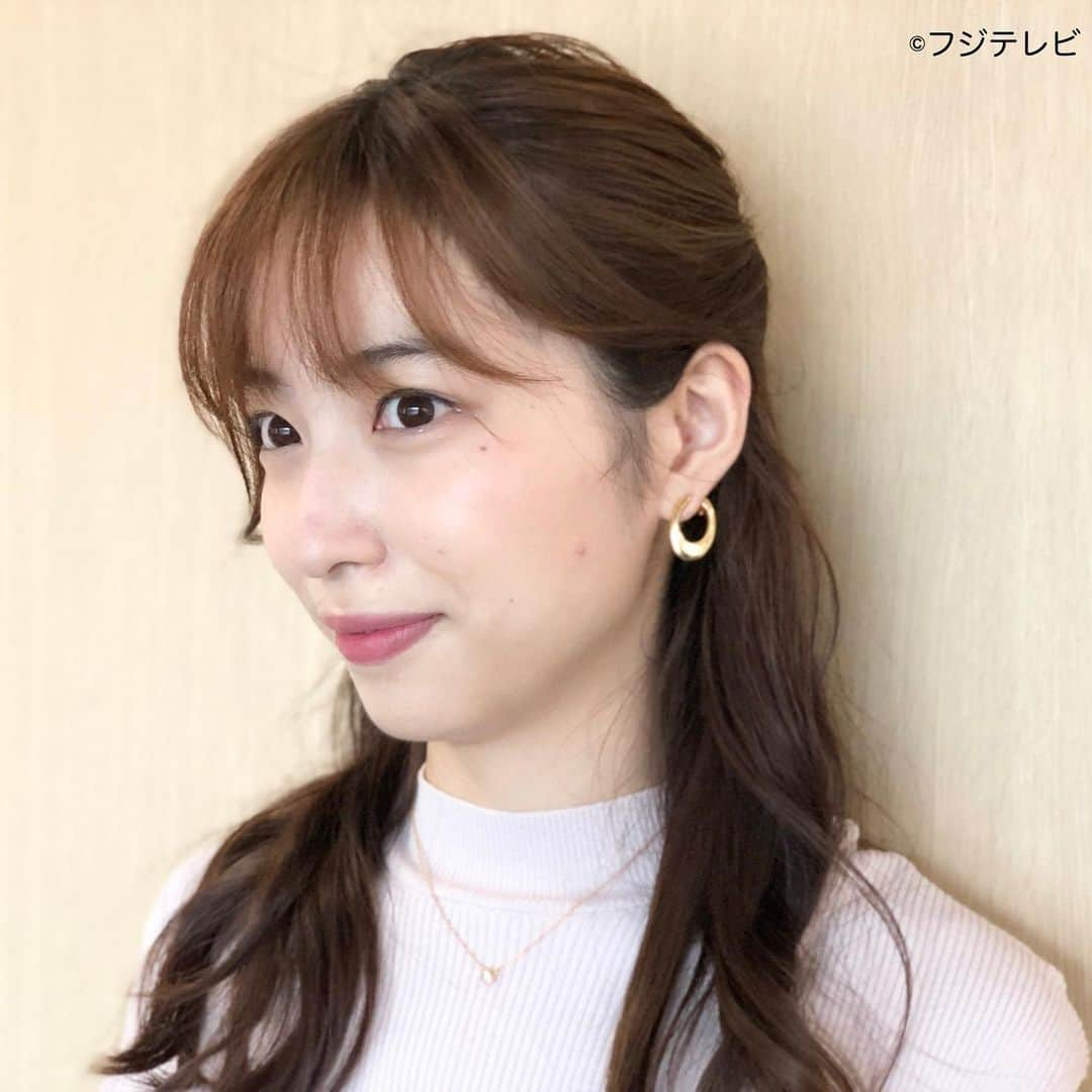 フジテレビ「めざましテレビ」さんのインスタグラム写真 - (フジテレビ「めざましテレビ」Instagram)「ファッション雑誌CanCamとコラボした お天気コーナー「きょう何着て行く？」 林佑香さんの毎日のコーデを紹介♪  ８月１日（月）  ・ニット　　@noela_official 　　　　　６０５０円 ・ベルト付きスカート　@noela_official 　　　　　　１万６５００円 ・靴　　@dianashoespress 　１万５９５０円  ・イヤリング　　@anemone_official 　　　　３１９０円   ☆ポイント☆ ニット×レーススカートの王道コーディネートに、華奢なベルトでおしゃれなアクセントを❗️ ウエストマークをすることで、スタイルアップも同時に叶います✨ ベルトとパンプスをベージュでリンクさせて、まとまりよく取り入れて💓  #めざましテレビ #きょう何着て行く？ #林佑香 #今日のコーデ #コーデ #CanCam #今日のファッション#ootd #きょう何着て行く？は月〜金朝6時22分ごろ放送  #きれいめコーデ #きれいめカジュアル #大人コーデ #春コーデ #オフィスカジュアル #上品コーデ #アナウンサー衣装」8月2日 0時24分 - mezamashi.tv