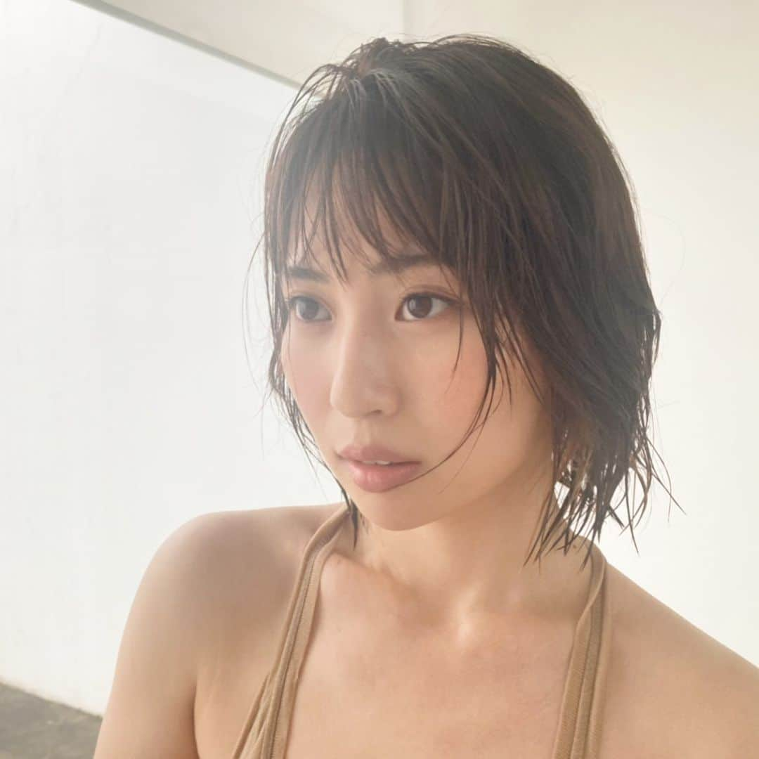 増田有華さんのインスタグラム写真 - (増田有華Instagram)「＊  お知らせ！  8/8発売の【週刊プレイボーイ】で超超お久しぶりにグラビア撮影してきました。  昭和から令和までのウルトラマン歴代ヒロインによるグラビア “ウルトラシリーズヒロイン特集”に掲載されますっ。  久々で刺激的〜でした🫢🔥 週プレさんも7〜8年ぶり？？？ デジタル写真集も出るそうです。  是非お手にとってご覧いただけたらうれしいですー！  他にもたくさんオフショット撮っていただいたのでまた追って載せさせていただきます♡  ・ ・ ・ #週刊プレイボーイ #週プレ #水着 #グラビア #ウルトラマンヒロインシリーズ #グラビア撮影 #japanesegirl #japan」8月2日 11時42分 - masuyuka_official