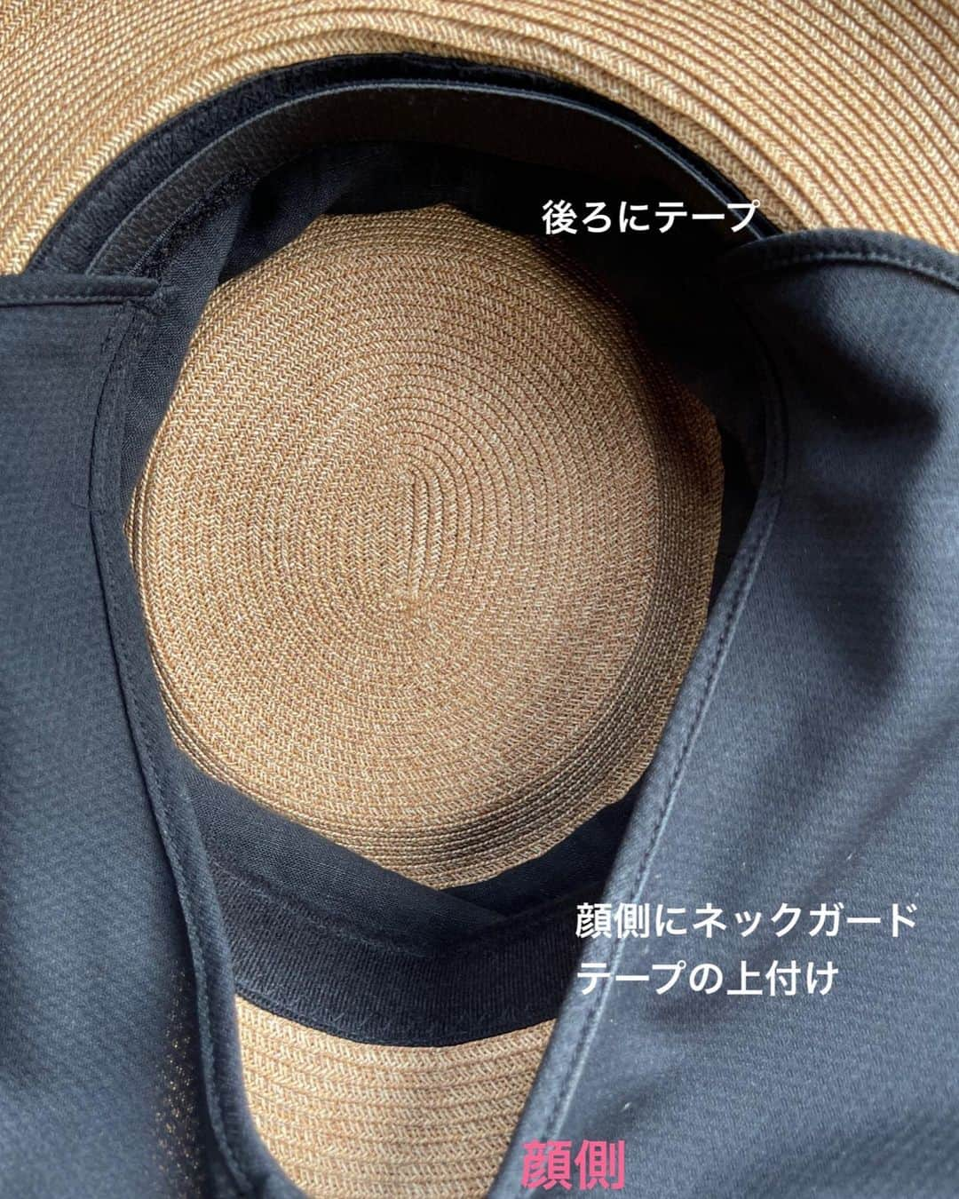 鈴木六夏さんのインスタグラム写真 - (鈴木六夏Instagram)「SUMMER HAT2022をご購入頂いた皆様へ、 業務連絡です😊  付属のネックガードはこのように前側にして顔を紫外線からガッチリガード！して頂く使い方もおススメです✨  運転中、長時間のスポーツ観戦、外遊び。 以前とは比較にならないほどの尋常じゃない紫外線の降り注ぎを感じる昨今ですから..!!! 美白、ということだけでなく 紫外線はやっぱり全ての肌トラブルの80%以上をも占めると言われていますからね！  付属のファンデーションテープの両端には マジックテープがついていますので  3枚目　おでこ側に使用しても良し 4枚目　後頭部側に貼ってその上にネックガード(顔側)装着しても良し 5枚目　後頭部側に貼ってその上にネックガード(後ろ首側)装着しても良し  様々な使い方をしていただけます！  UV機能性帽子は ツバが広い分、視界が悪くなったり 素敵。。とは言えなかったり。  SUMMER HAT2022はその両方も兼ね備えた逸品になっているのではないかと自負しております！」8月2日 16時52分 - rikuka.62