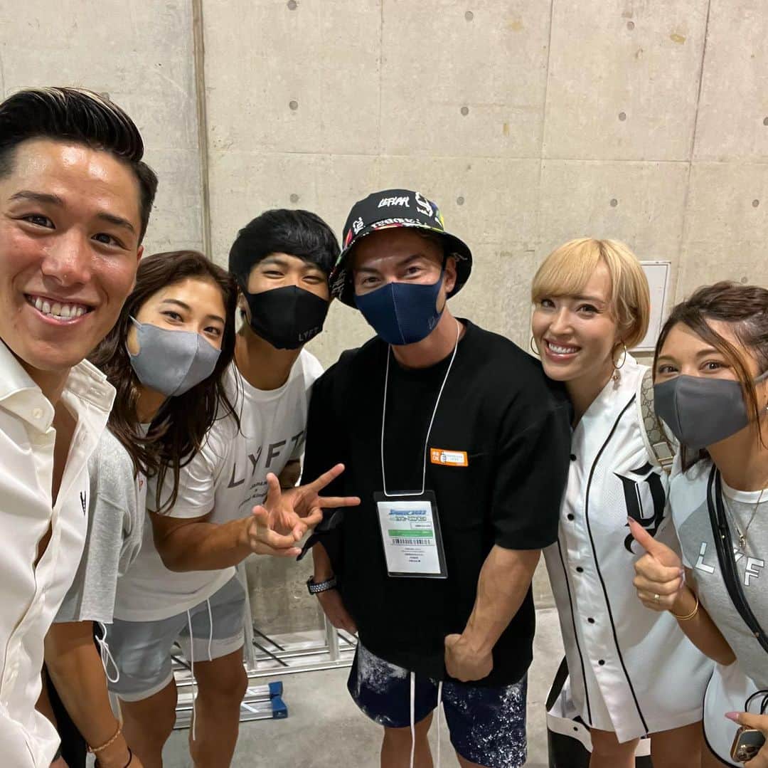 渋谷美穂さんのインスタグラム写真 - (渋谷美穂Instagram)「SPORTEC2022🏋️‍♂️ 先日開催されたスポルテックにて 7/28.29の2日間Lyftブースにてゲストとして 出演させていただきました🥹✨ ⁡ トップ選手や人気YouTuberの スターメンバーに混じって、 私もこの場に参加させていただいたこと 大変光栄に感じます😭🌈 ⁡ Lyftだからこそ実現した 団体やカテゴリーの垣根を越えた 夢のコラボレーション💕 ⁡ 環境は違えど皆んなそれぞれの夢や目標に向かい 日々前に進んでいることには変わりなくて、 "みんな違ってみんな良い"まさにこの言葉が ピッタリな素敵な空間でした😭✨ ⁡ 写真は左から📸 【JBBF女子フィジーク】 リカさん　@rika51  【NABBA classic model】 ちゃぴちゃん @nagichapi  【IFBB PRO Bikini】 サリー @sallykato_ifbbpro  【JBBF フィットネスビキニ】 アズちゃん @az.dancy  【IFBB PRO Figure】 渋谷美穂 ⁡ イベントのトークショーの中で、 それぞれの考え方や感性が存在していて そこには誰が1番だとかは無くて、 それぞれが自分の"好き"を追求しているのだと 改めて実感しました😊✨ ⁡ このような機会を与えてくださった Lyftには心より感謝しています‼️ ⁡ @lyft.official  これからも新作や人気商品の再入荷もありますので 皆さん最新情報をぜひチェックしてみてください🙈💎✨ ⁡  #ユージーン写りすぎw #私が撮りすぎなのか？ ⁡ #フィギュア#コンテスト#ボディメイク#減量#ダイエット#筋肉女子#筋肉#筋トレ#フィットネス#腹筋#シックスパック#トレーニング#ワークアウト#筋トレ女子#腹筋女子#筋肉女子 #Japan#japanese#abs#fitness#training#workout#figure#sixpac#condition#motivation」8月2日 19時54分 - miho_fitness
