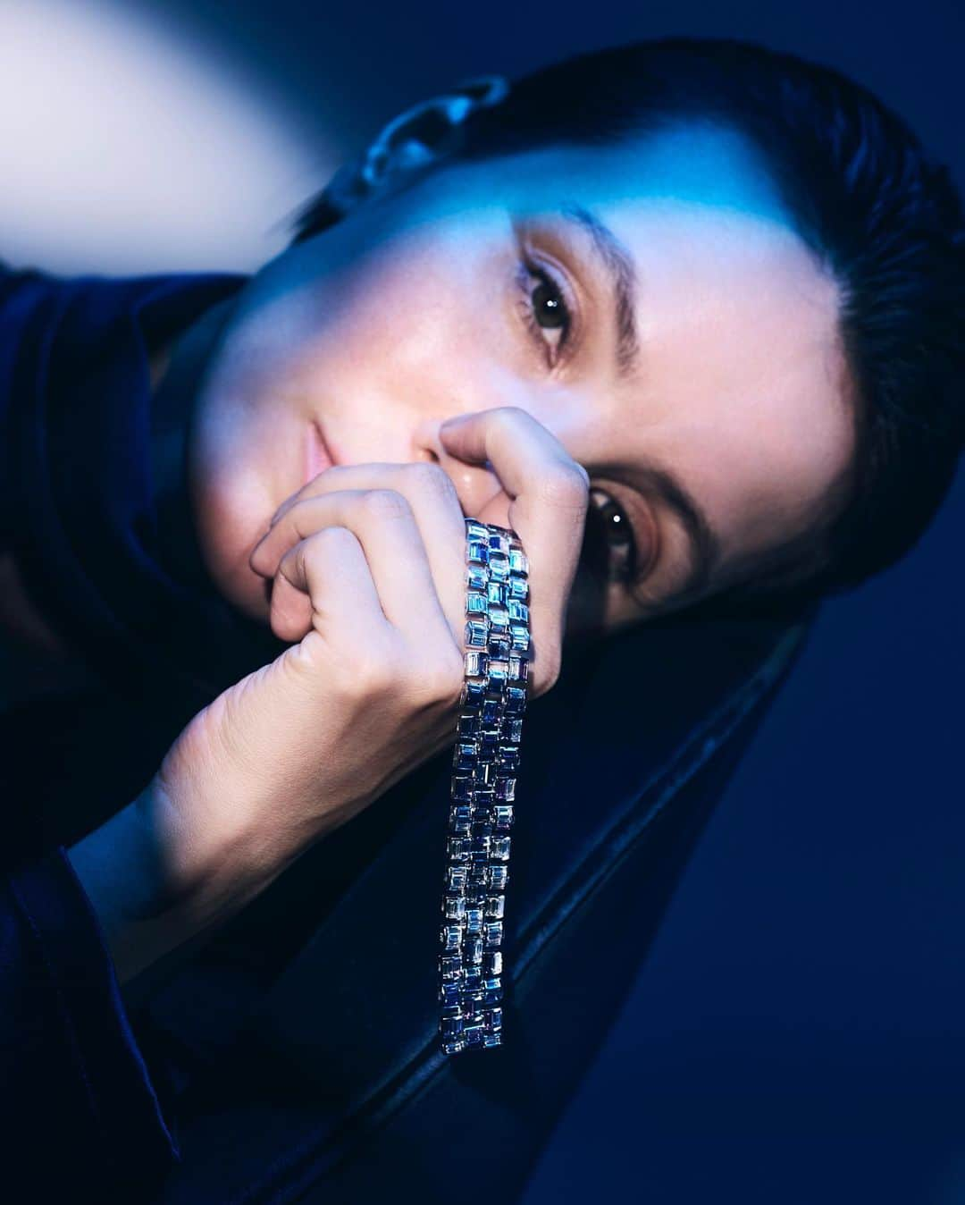 田沢美亜さんのインスタグラム写真 - (田沢美亜Instagram)「Precious 8月号  Van Cleef & Arpels 「スー レ ゼトワール 　　　（星空の下で）」 ハイジュエリー・コレクション  @precious.jp  @vancleefarpels   驚くほど美しいく、ドラマティックなジュエリーを纏うことができた貴重な撮影でした。  thanks to the amazing team styling @misaking77  photo @mitsuo_okamoto  make @tomohiromuramatsu_  hair Nori Takabayashi  #precious #プレシャス #vancleefarpels #ヴァンクリフアンドアーペル #田沢美亜」8月3日 17時16分 - miatazawa