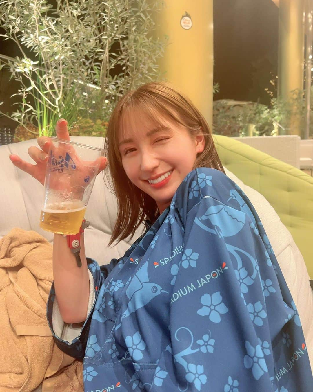 伊藤愛真さんのインスタグラム写真 - (伊藤愛真Instagram)「すぱじゃぽかましてきた🍻 汗いっぱいかいた🥰✌🏻 . . . #岩盤浴#スパジアムジャポン#スパジャポ#サウナ#部屋着」8月3日 19時16分 - __emagram