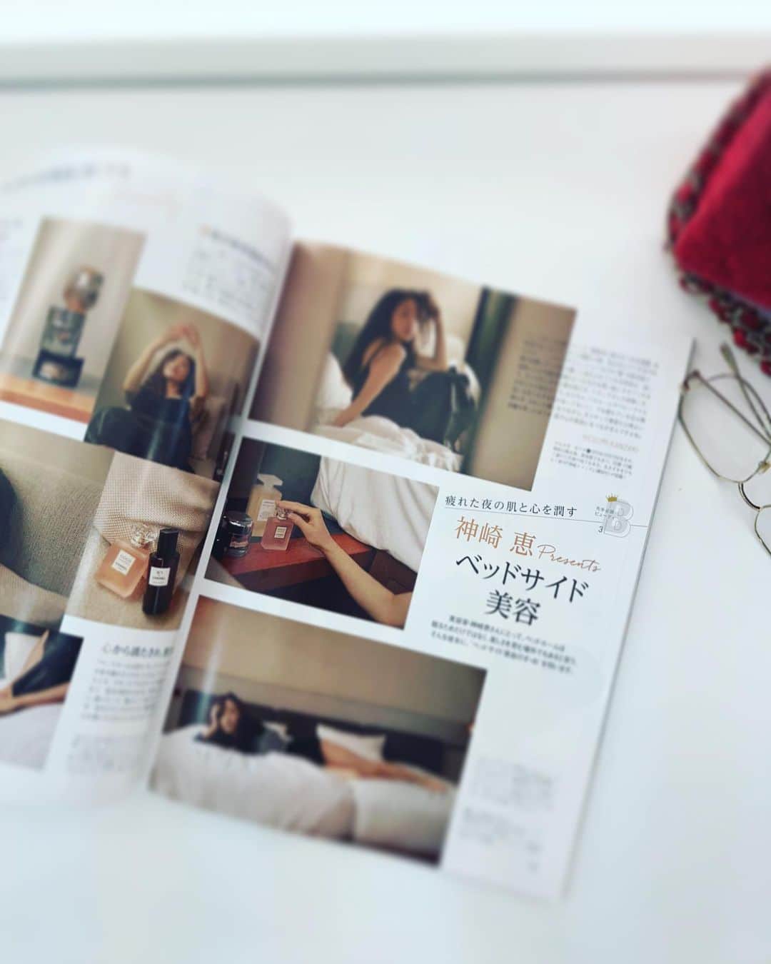 神崎恵さんのインスタグラム写真 - (神崎恵Instagram)「・ 発売中の『BAILA』9月号。 神崎恵presents ベッドサイド美容。 疲れている日も、綺麗を育みたい日も、癒されたい日も。 ベッドで美容。とても心地がいいんです。 ぜひ♡  @baila_magazine」8月3日 19時53分 - megumi_kanzaki